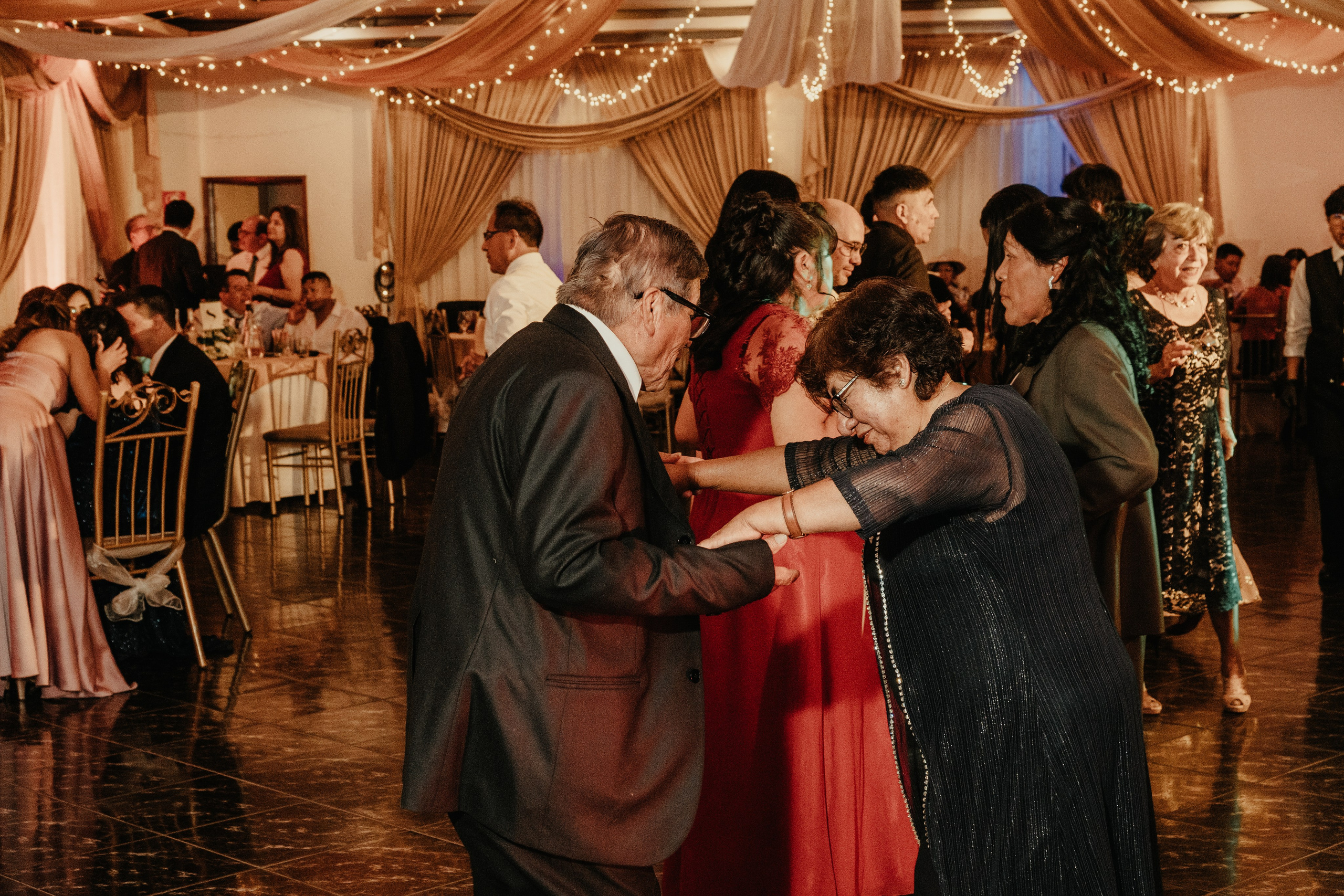 VANESSA + FRANKLIN BODA RELIGIOSA. Studio KVTA | Fotografía y Video de Bodas en Arequipa