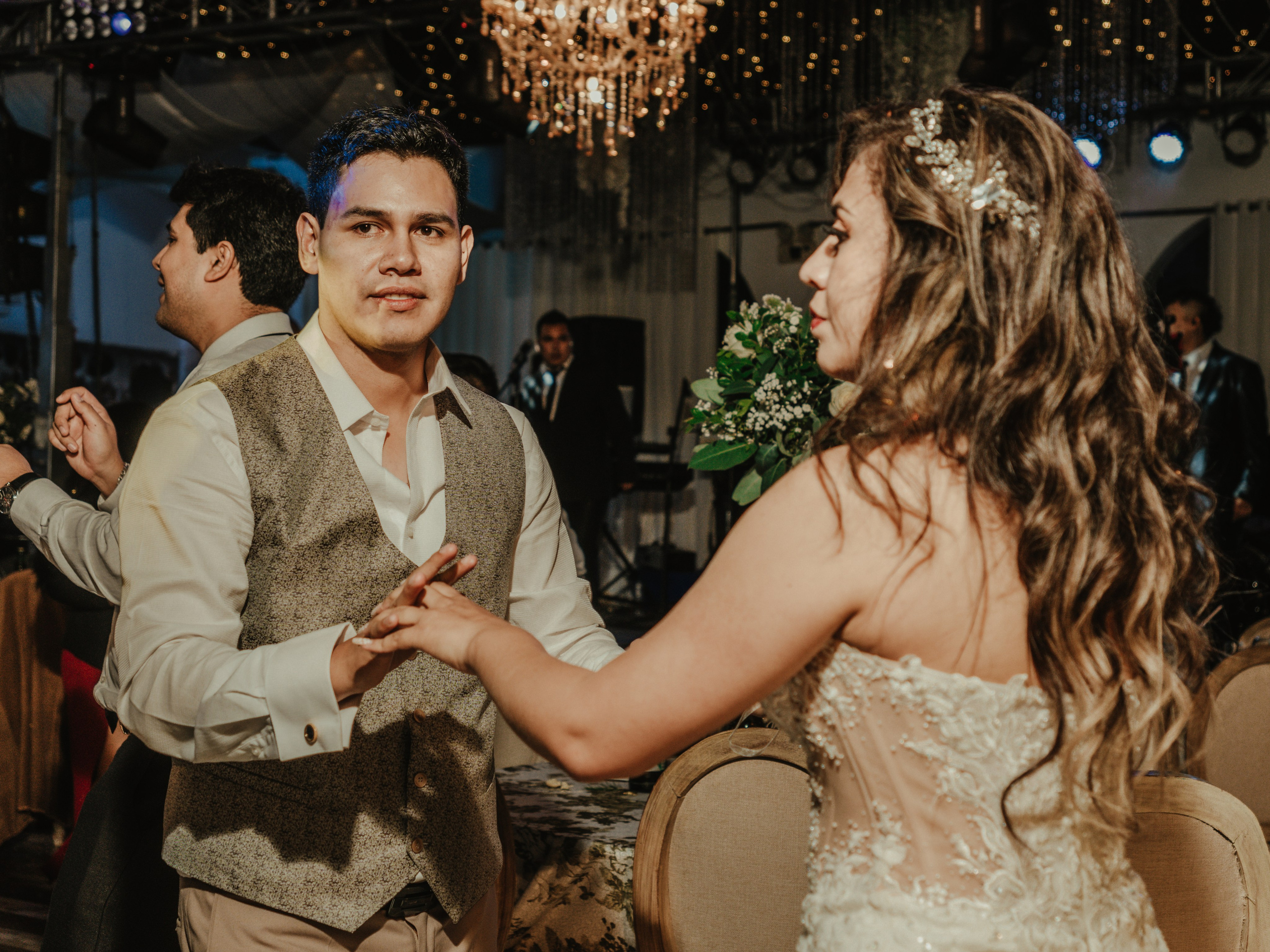 CARLA Y MARIO BODA RELIGIOSA. Studio KVTA | Fotografía y Video de Bodas en Arequipa