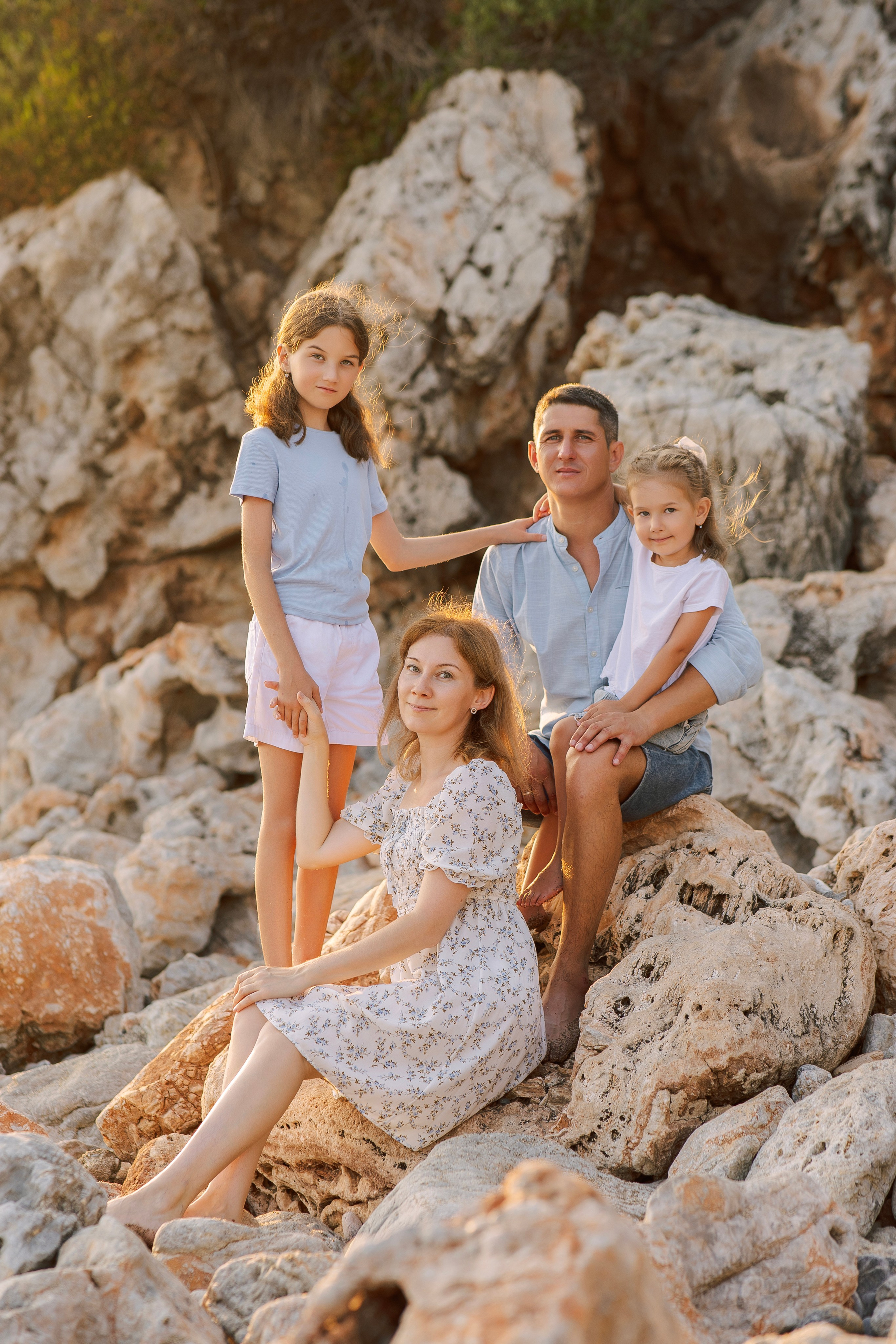 Sunset Family Photos on Cleopatra Beach | Alanya Photographer. Professional Photographer in Alanya, Side, Belek, Antalya. Turkiye