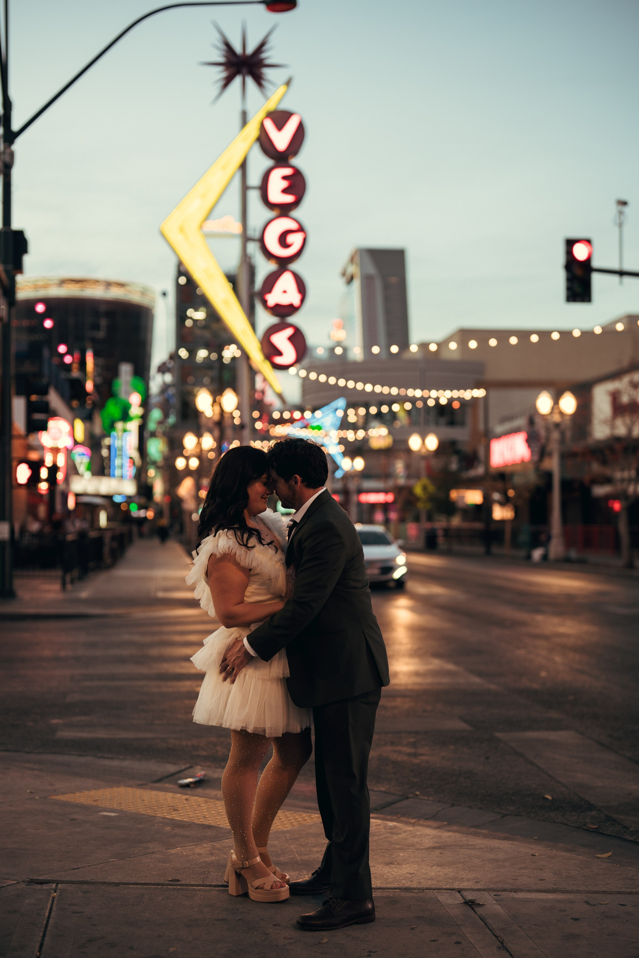 Grace&Jesse. Wedding & elopement photographer Viktoriya Kravtsov. Las Vegas