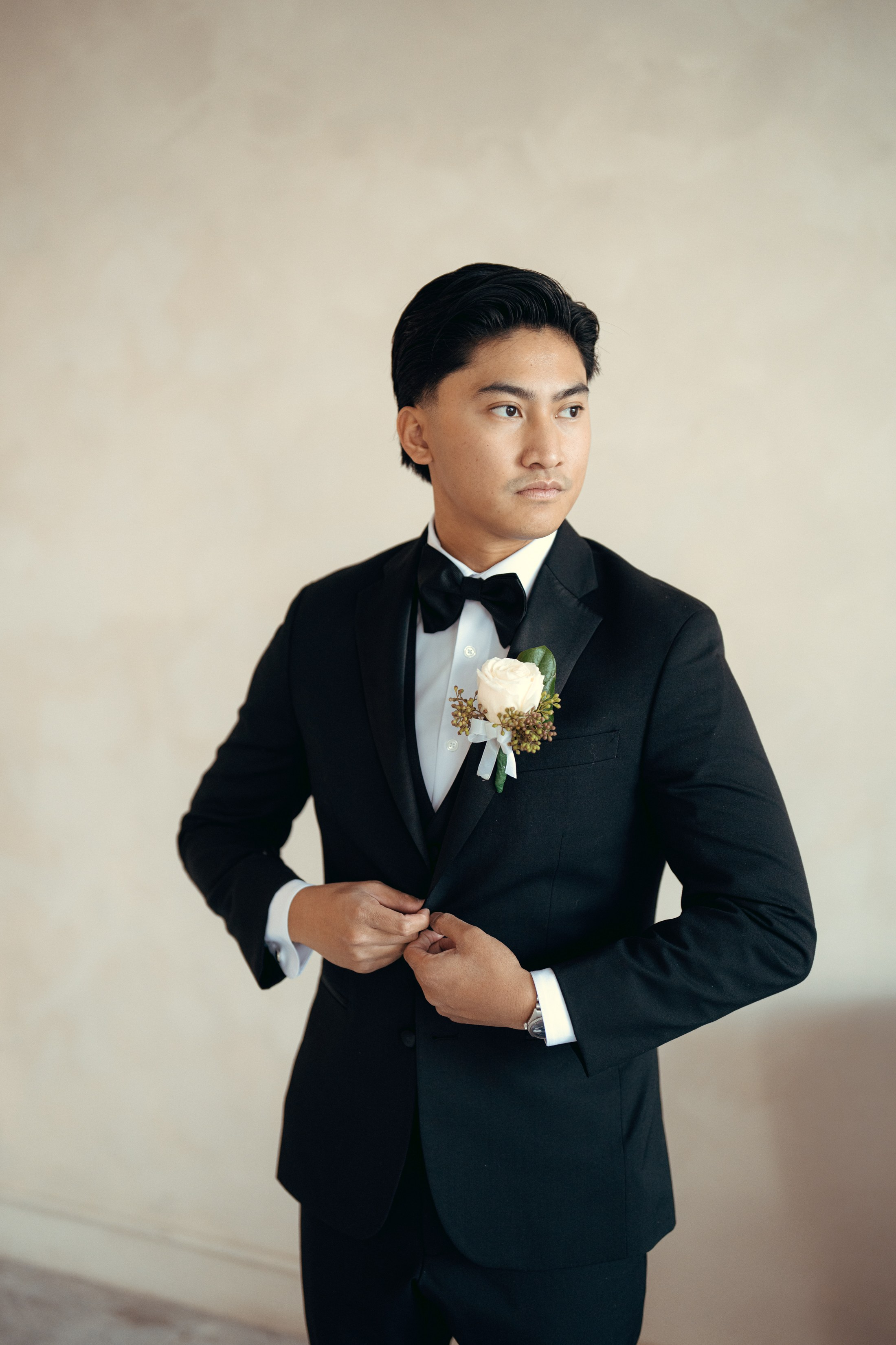 A&R. Wedding & elopement photographer Viktoriya Kravtsov. Las Vegas