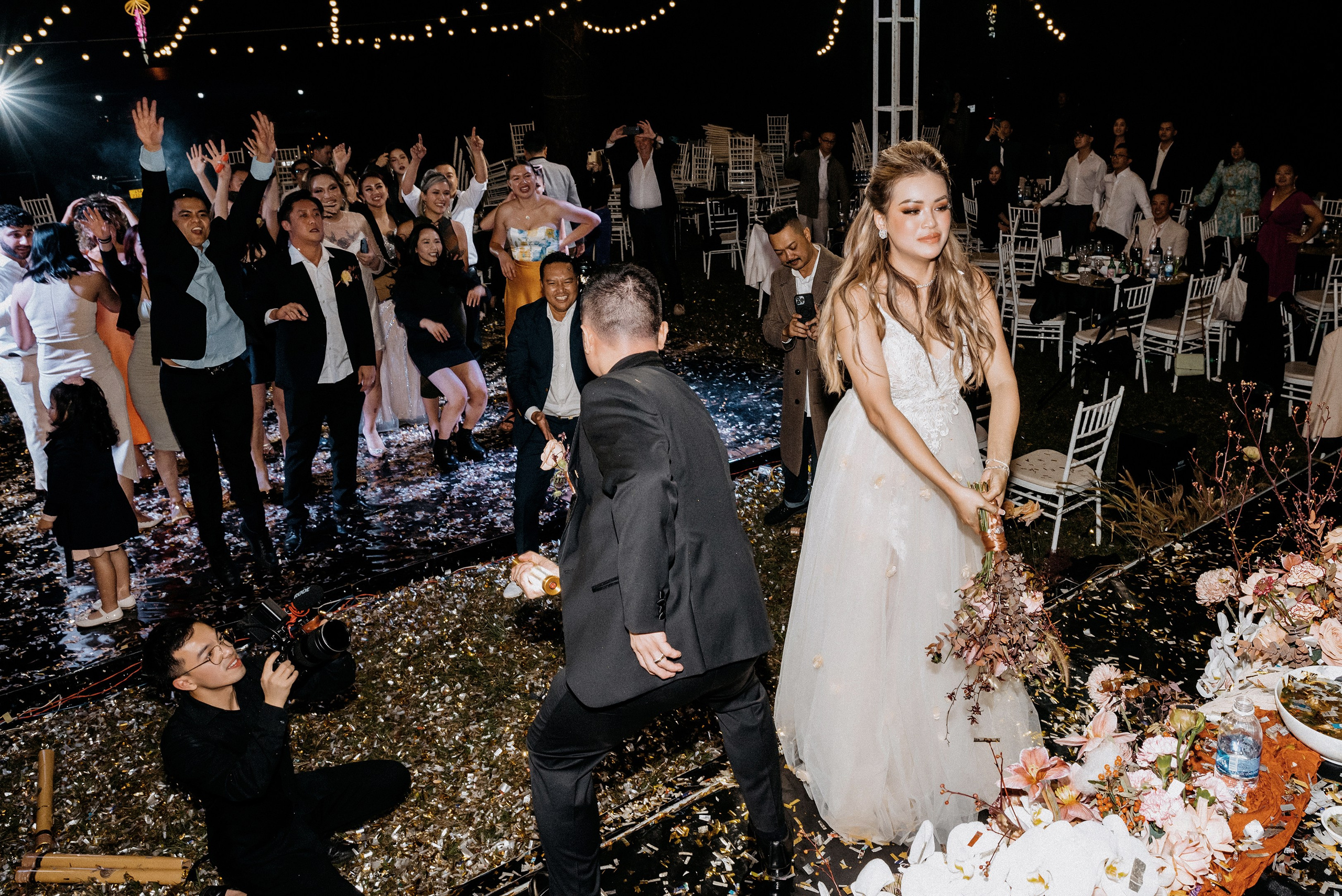 JESSE & MIMI / Destination wedding. Nhiếp ảnh gia đám cưới hàng đầu tại Thành Phố Hồ Chí Minh
