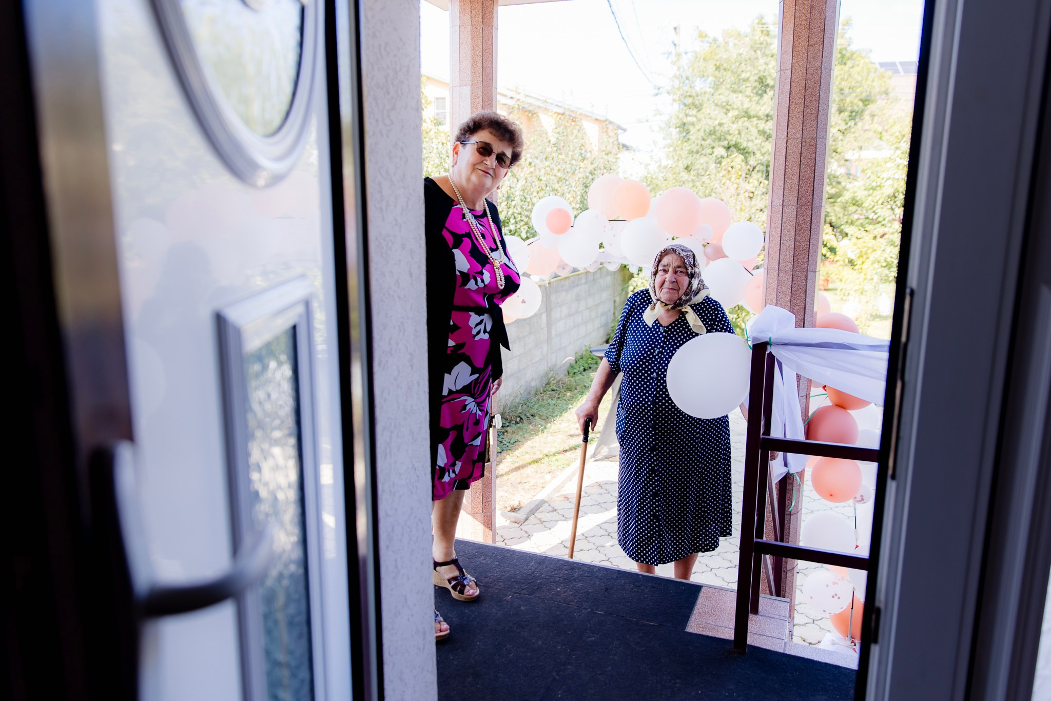 Mihai & Oana. Servicii foto-video profesionale, pentru momente de neuitat