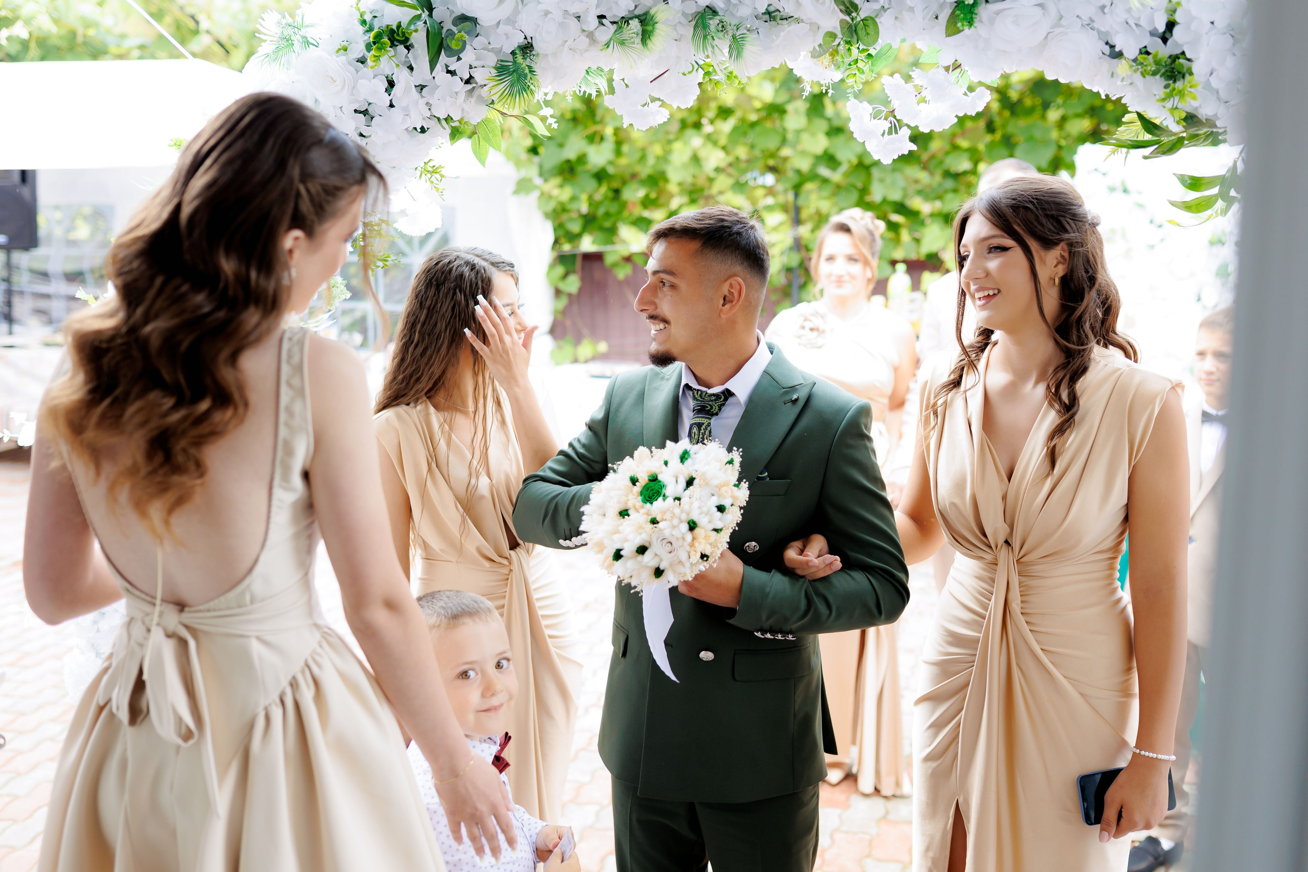 Nunta Nicoleta & Răzvan | Fotografie & Videografie Profesională. Servicii foto-video profesionale, pentru momente de neuitat