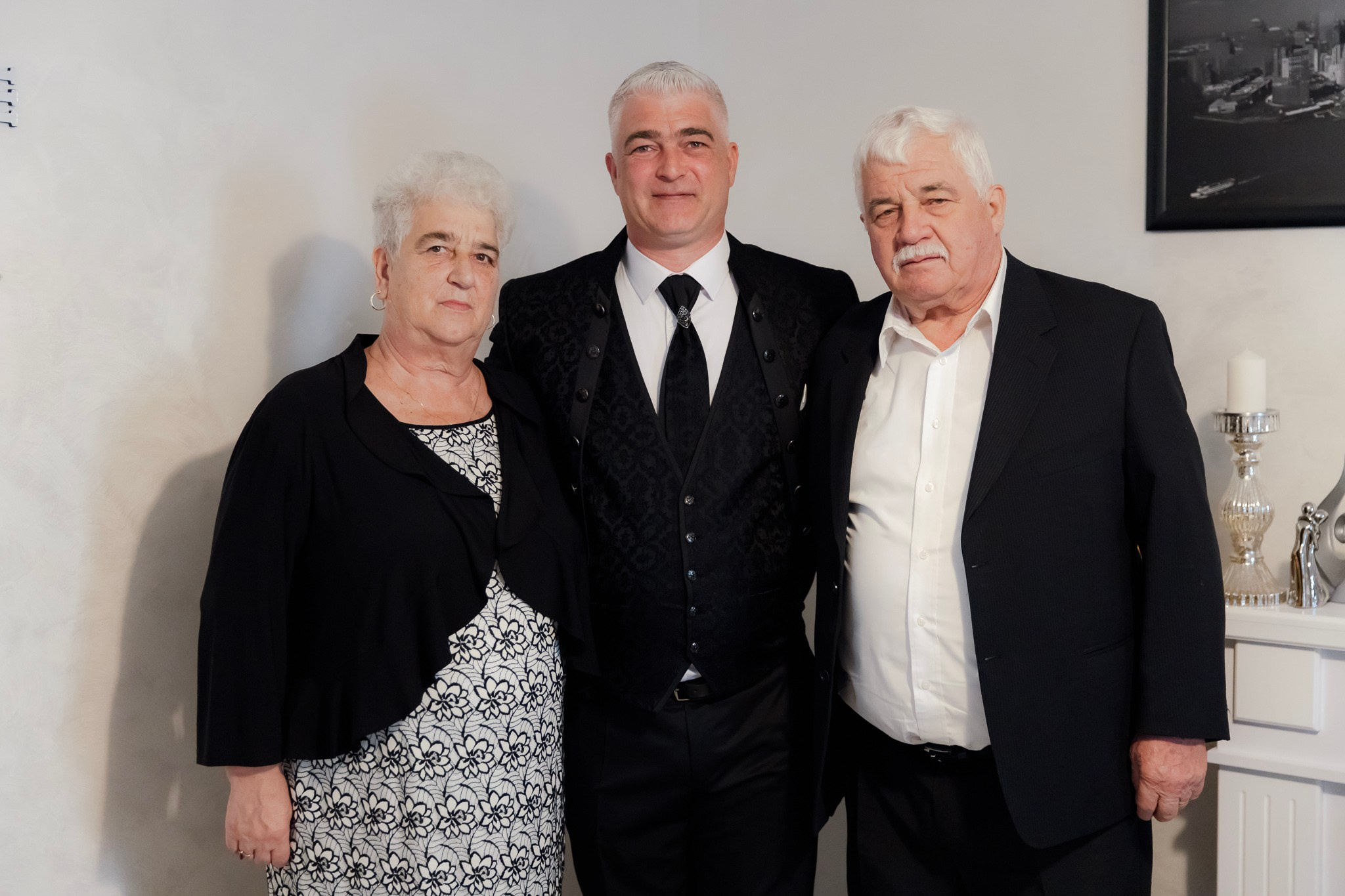 Mihai & Oana. Servicii foto-video profesionale, pentru momente de neuitat