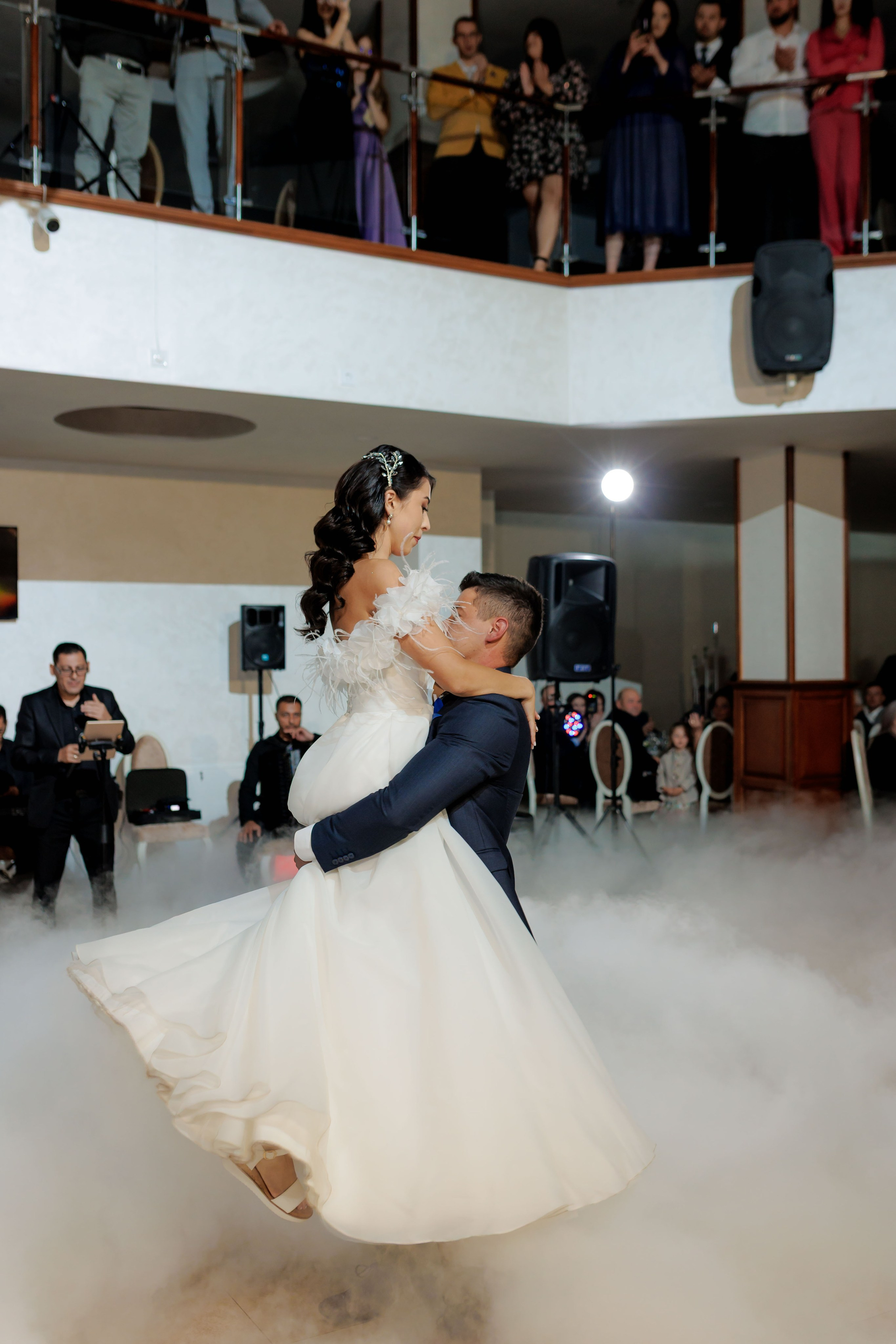 Loredana & Emilian – Ziua Nunții | Videografie - fotografie Botez Suceava, Iași, Botoșani. Servicii foto-video profesionale, pentru momente de neuitat