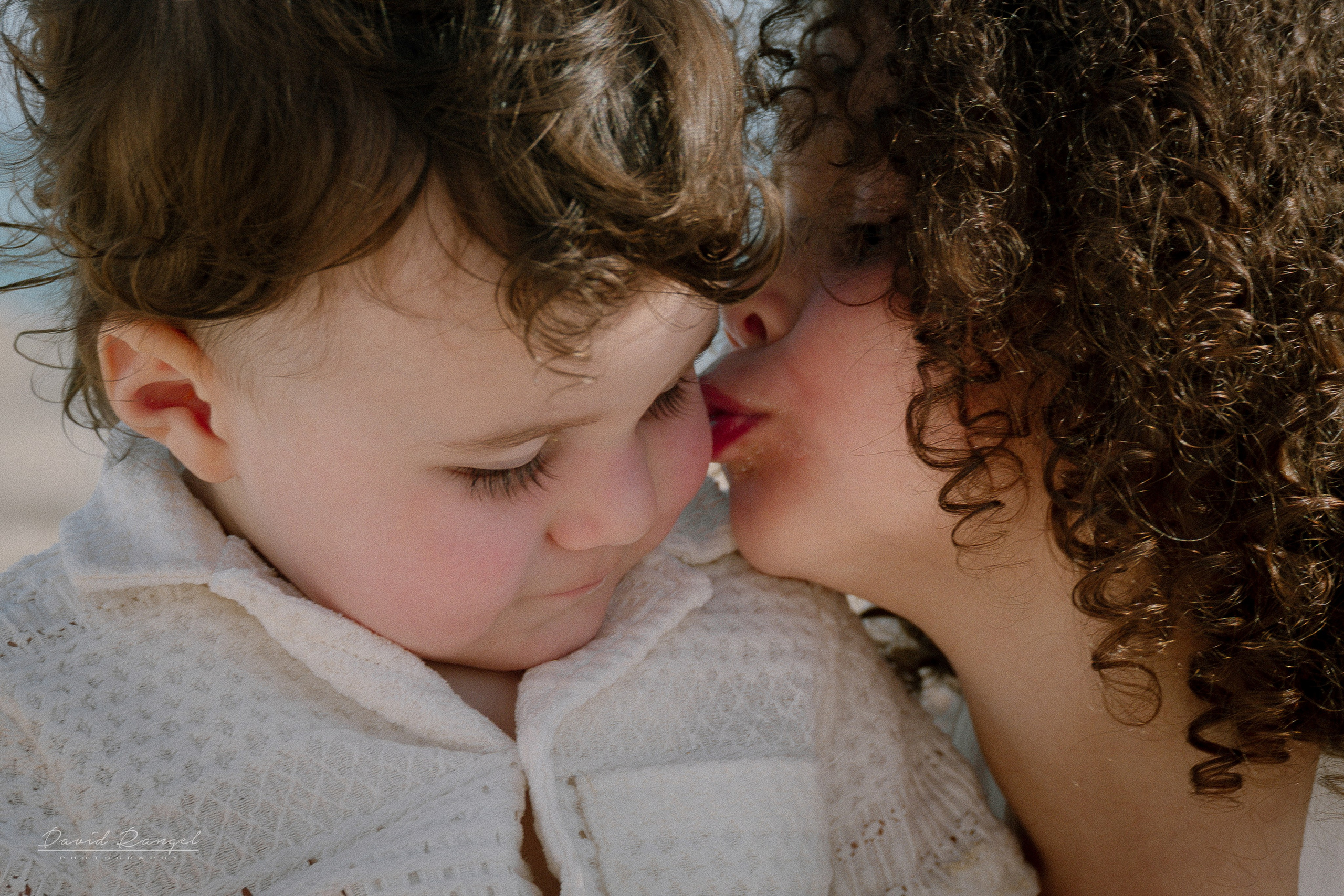 Gabi Guilliod — Family Session — Playa Delfines. Destination wedding photographer based in Cancun and Riviera Maya with service worldwide