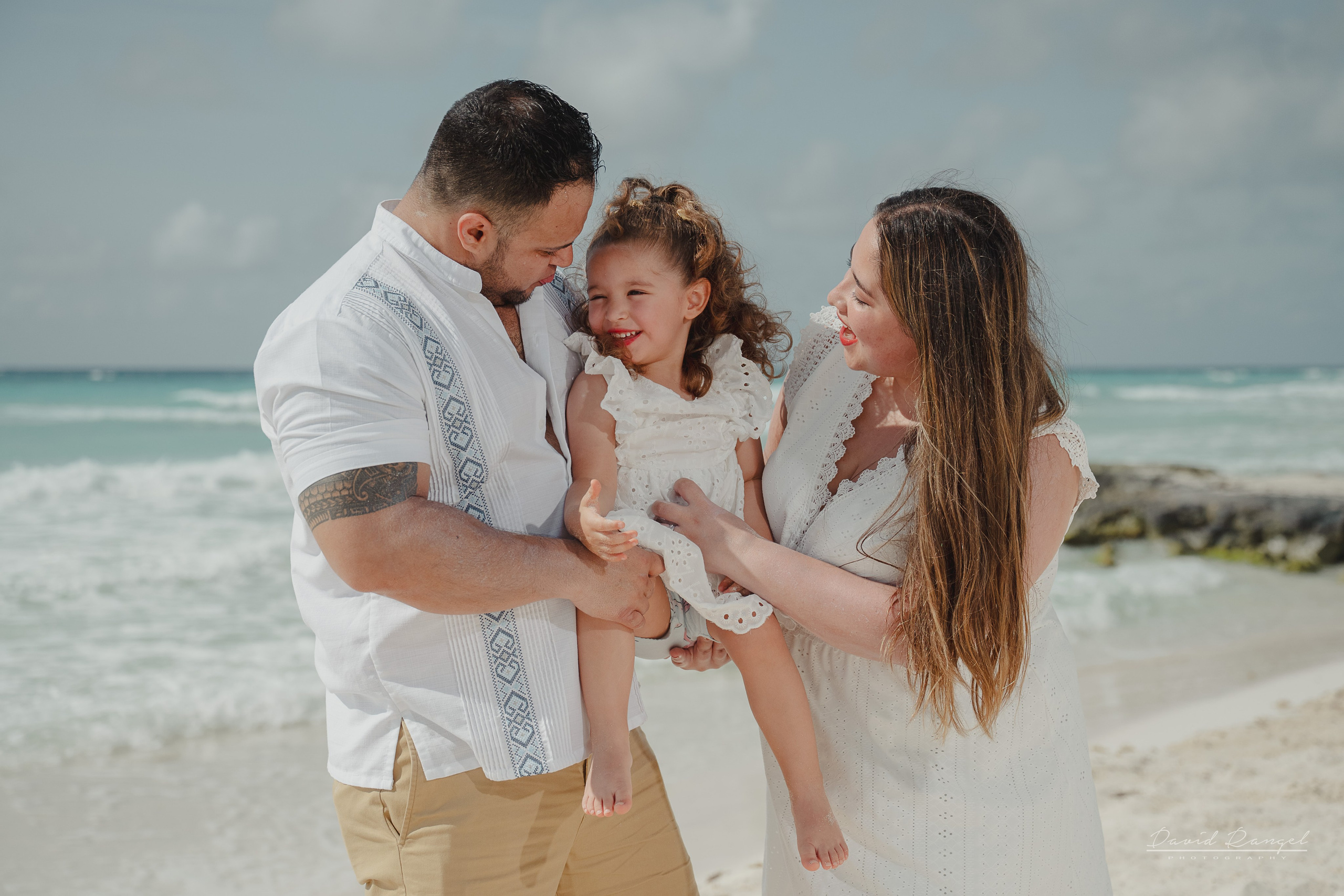 Family & Life Style Portfolio. Destination wedding photographer based in Cancun and Riviera Maya with service worldwide