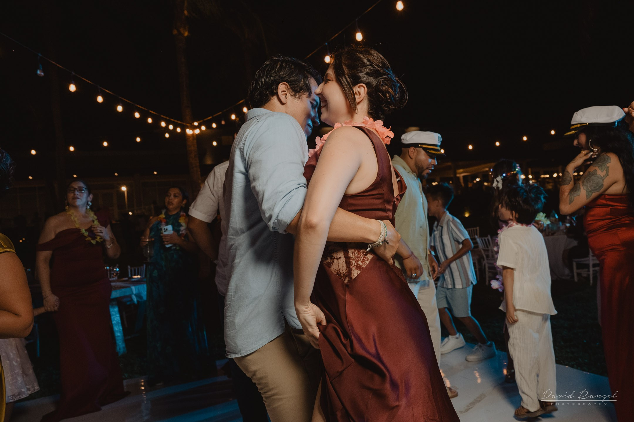Destination Wedding in the Riviera Maya. Destination wedding photographer based in Cancun and Riviera Maya with service worldwide