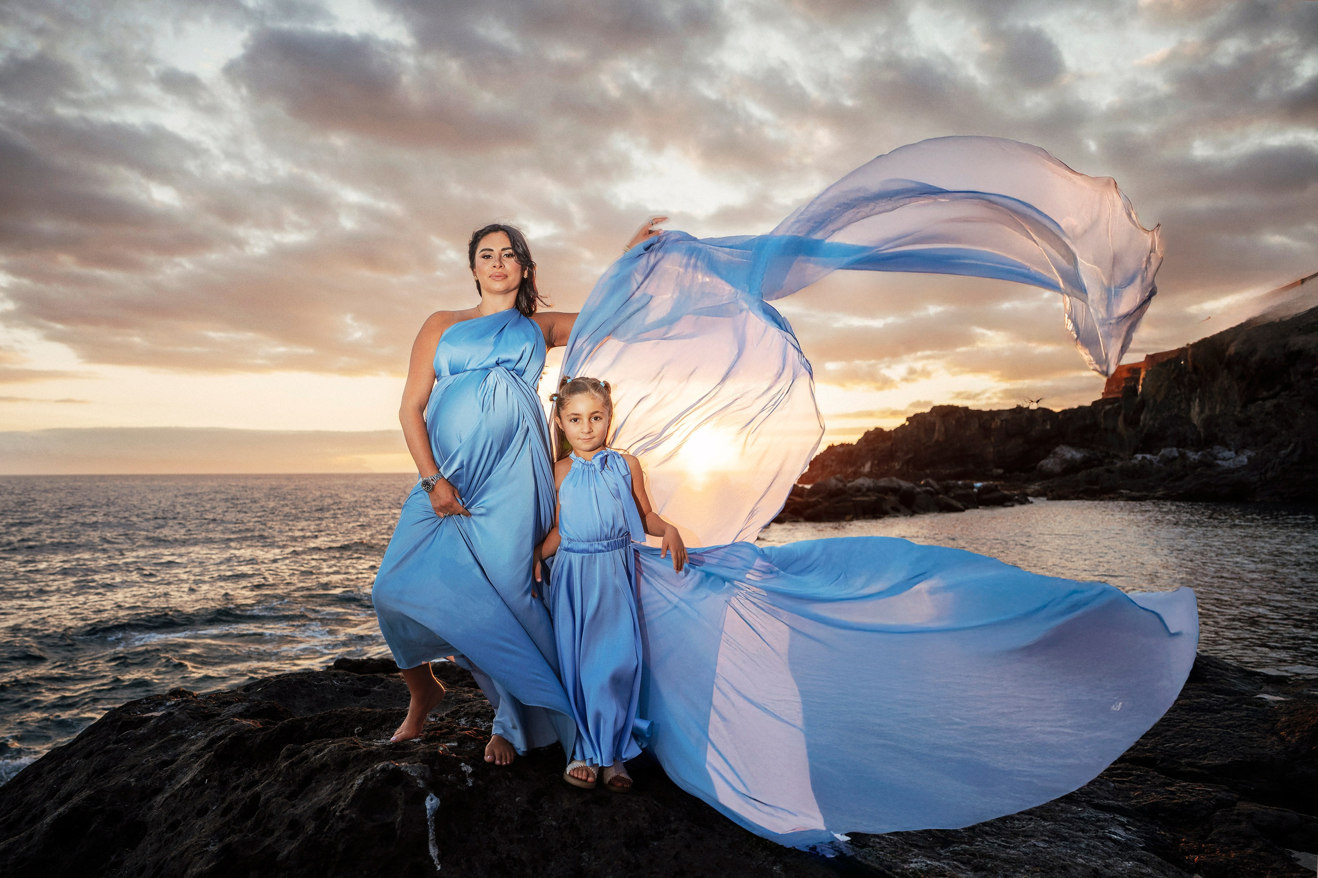 Light blue dress girl 20€. Professional photography in Tenerife Tania Bonnet