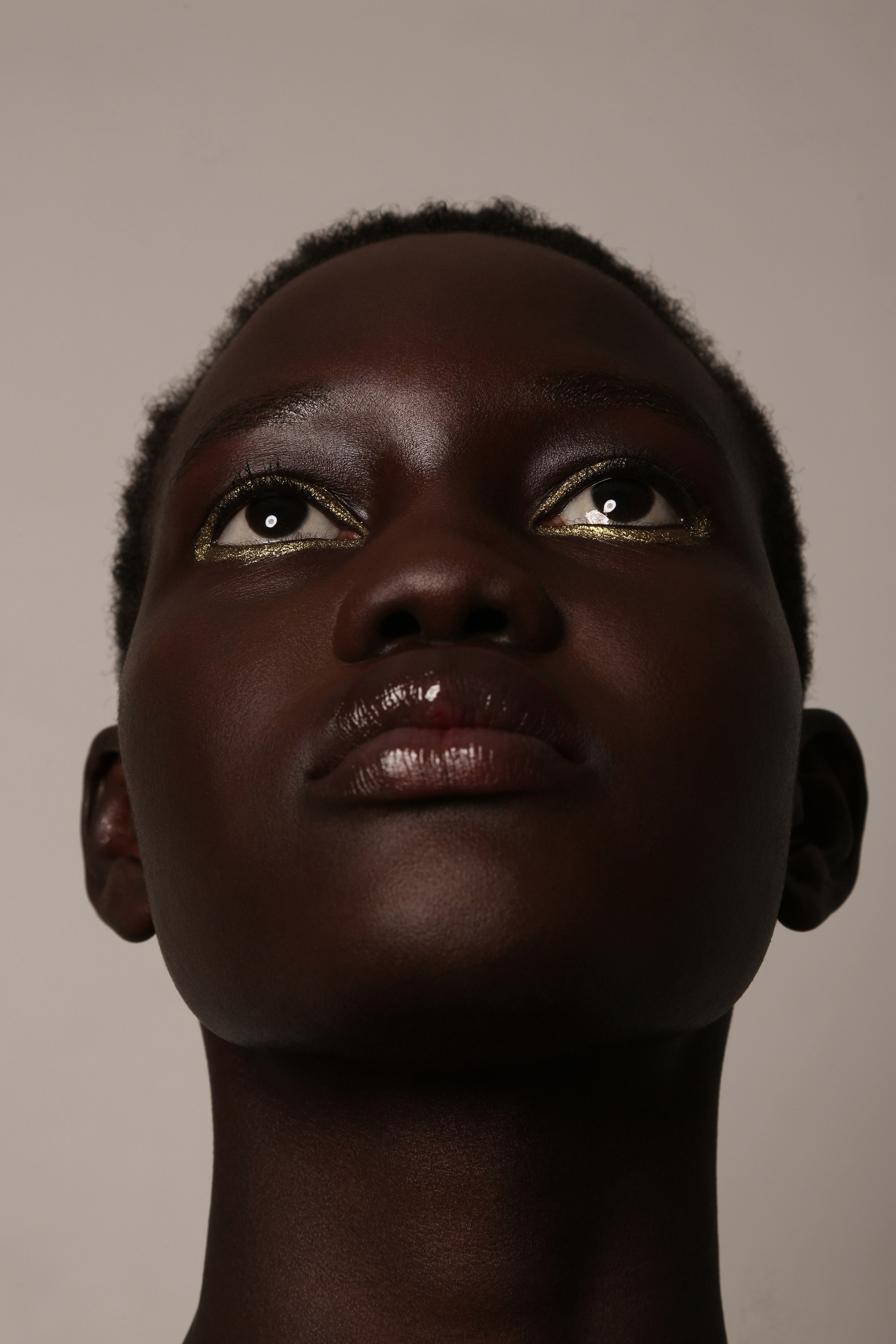 BEAUTY. Beauty, Fashion and Editorial Retoucher