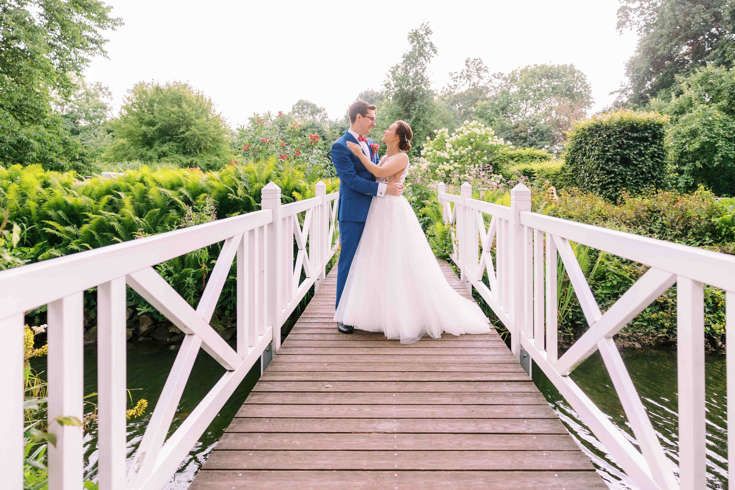 brautpaar bei hochzeit im schloss von hammerstein