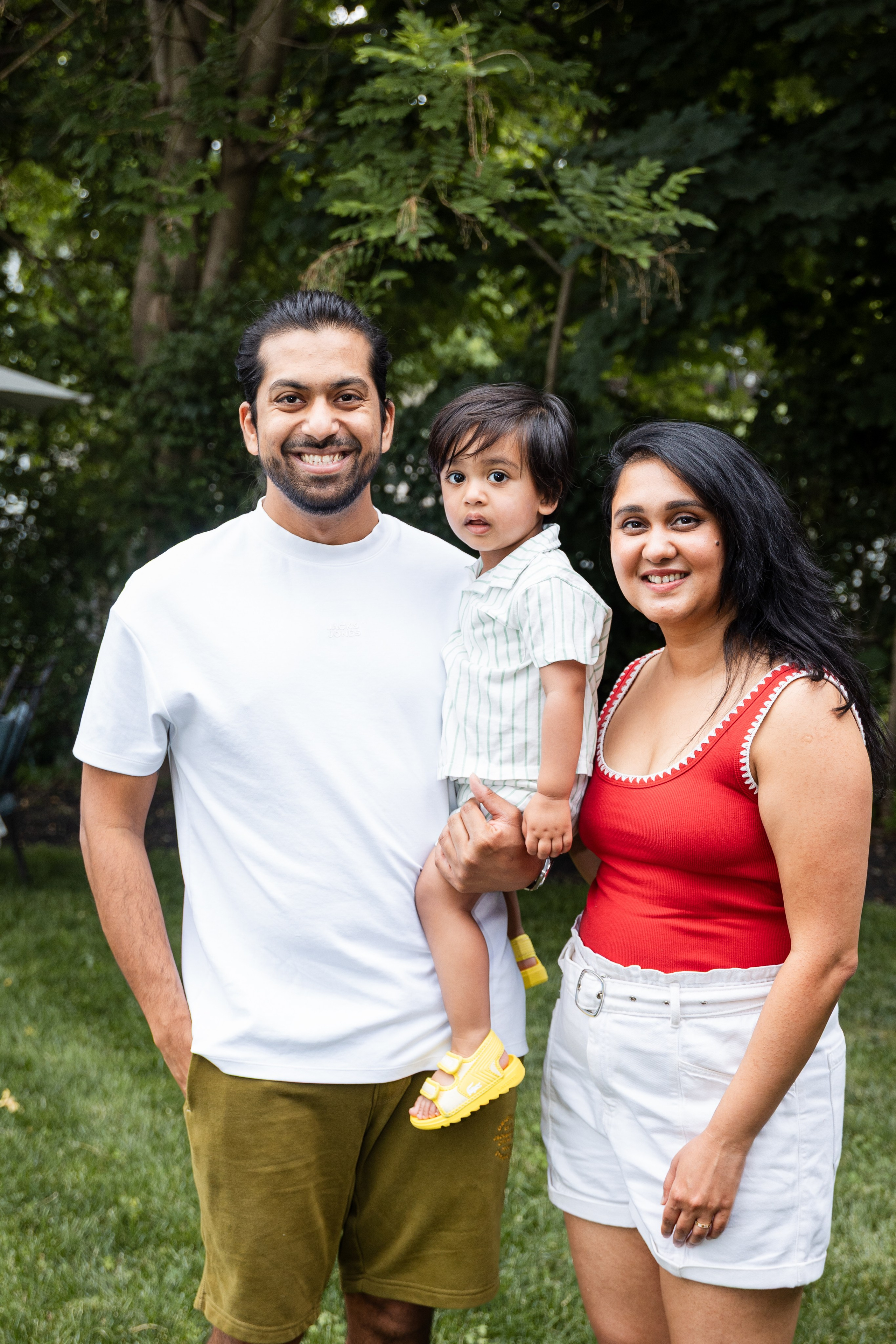 Family children's party in the backyard. Family, lifestyle, and commercial photography in New York and New Jersey