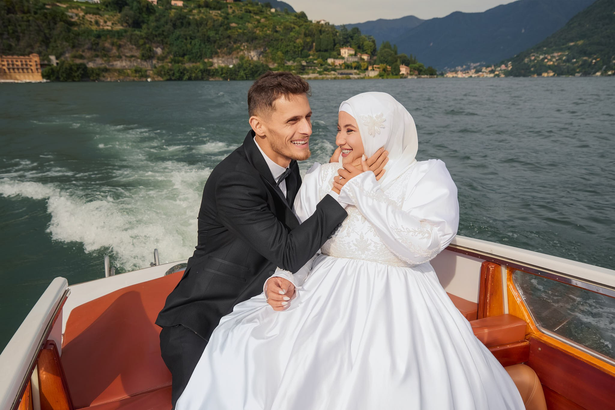 Jasmina & Vale. Fotografo matrimonio Lago di Como Ferrari Media Production
