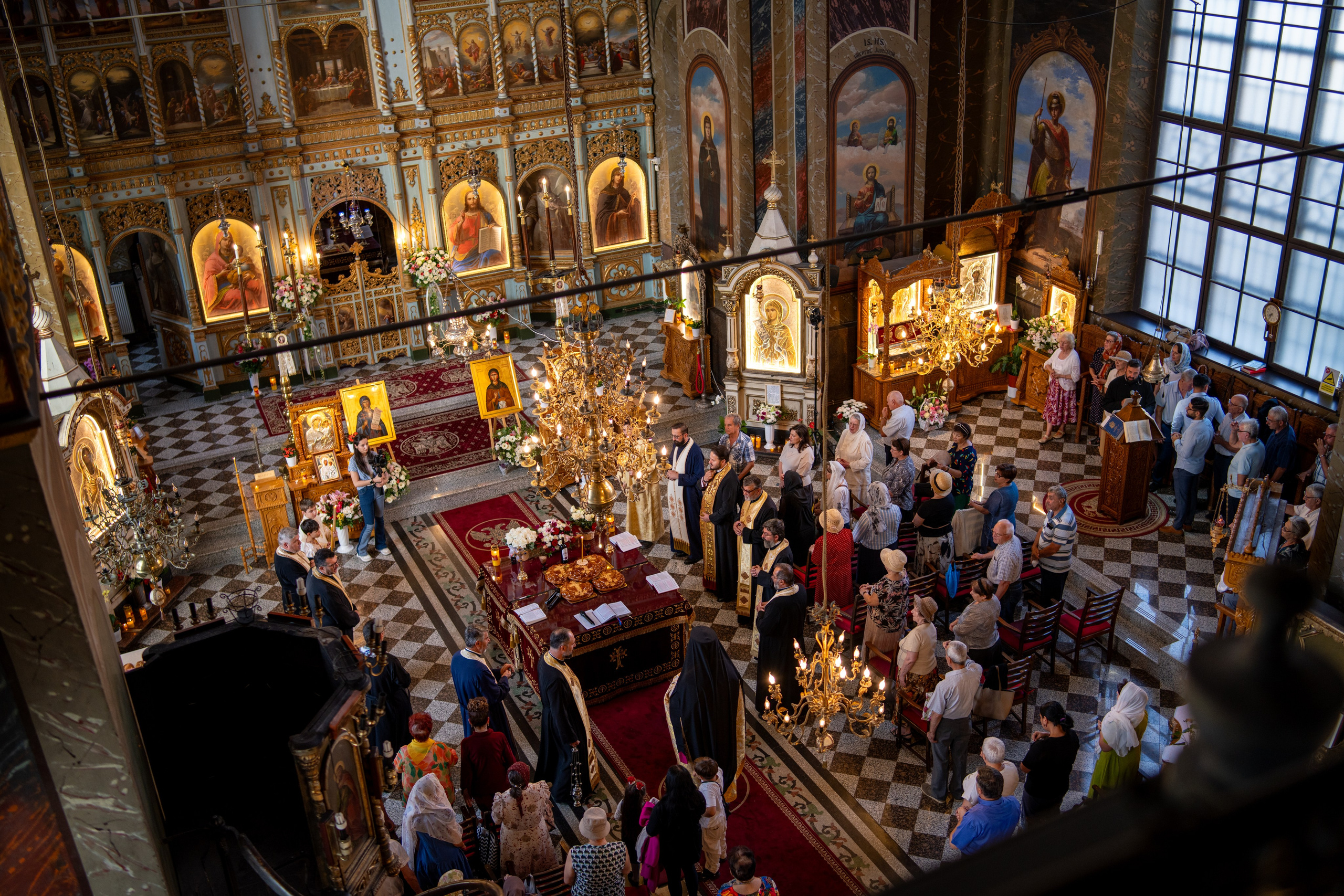 Hram Biserica Sfânta Vineri din Ploiești. Mihai Alexandra Events