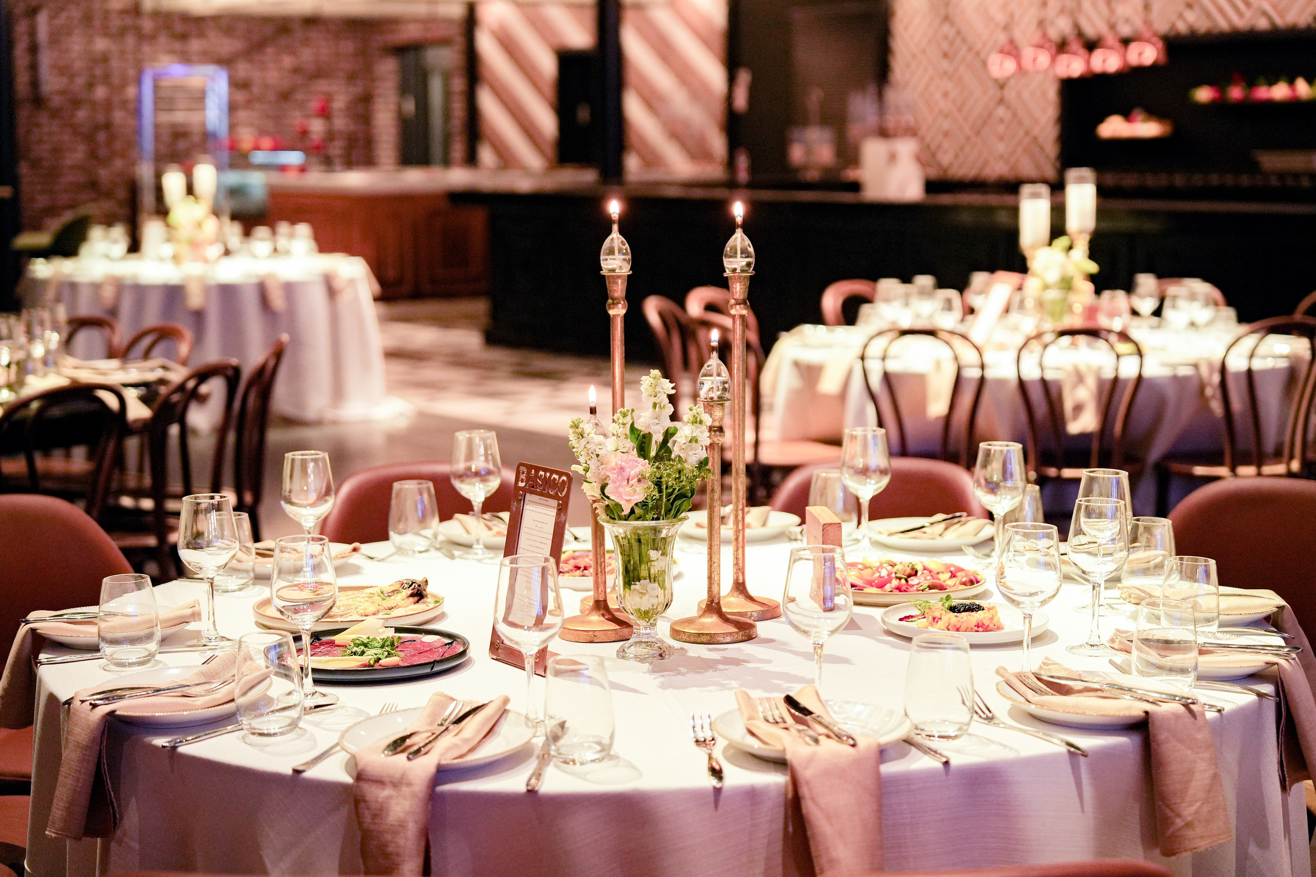 לופו צלמים — צילום חתונות ואירועים