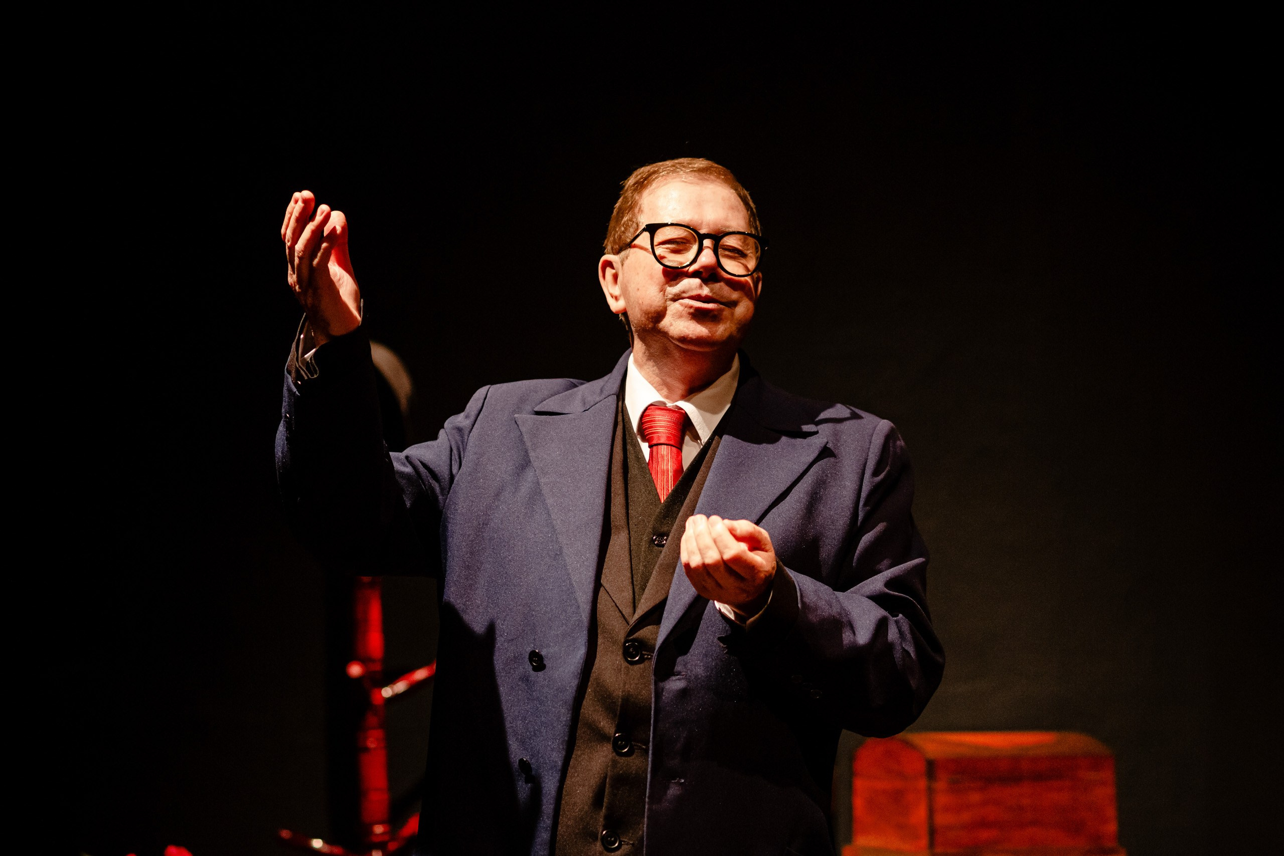 Espetáculo teatral As Pessoas de Minha Pessoa — Valentim Schmoeler