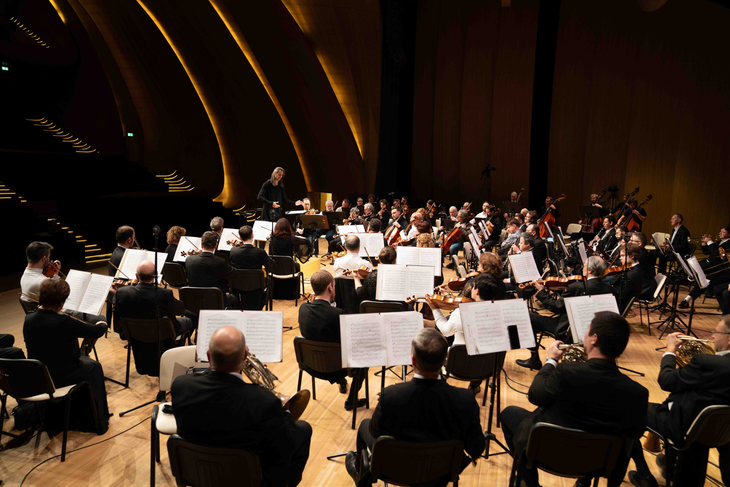 The Tchaikovsky Academic Grand Symphony Orchestra in Baku. Wedding&Event photographer Ismail Rzayev in Baku