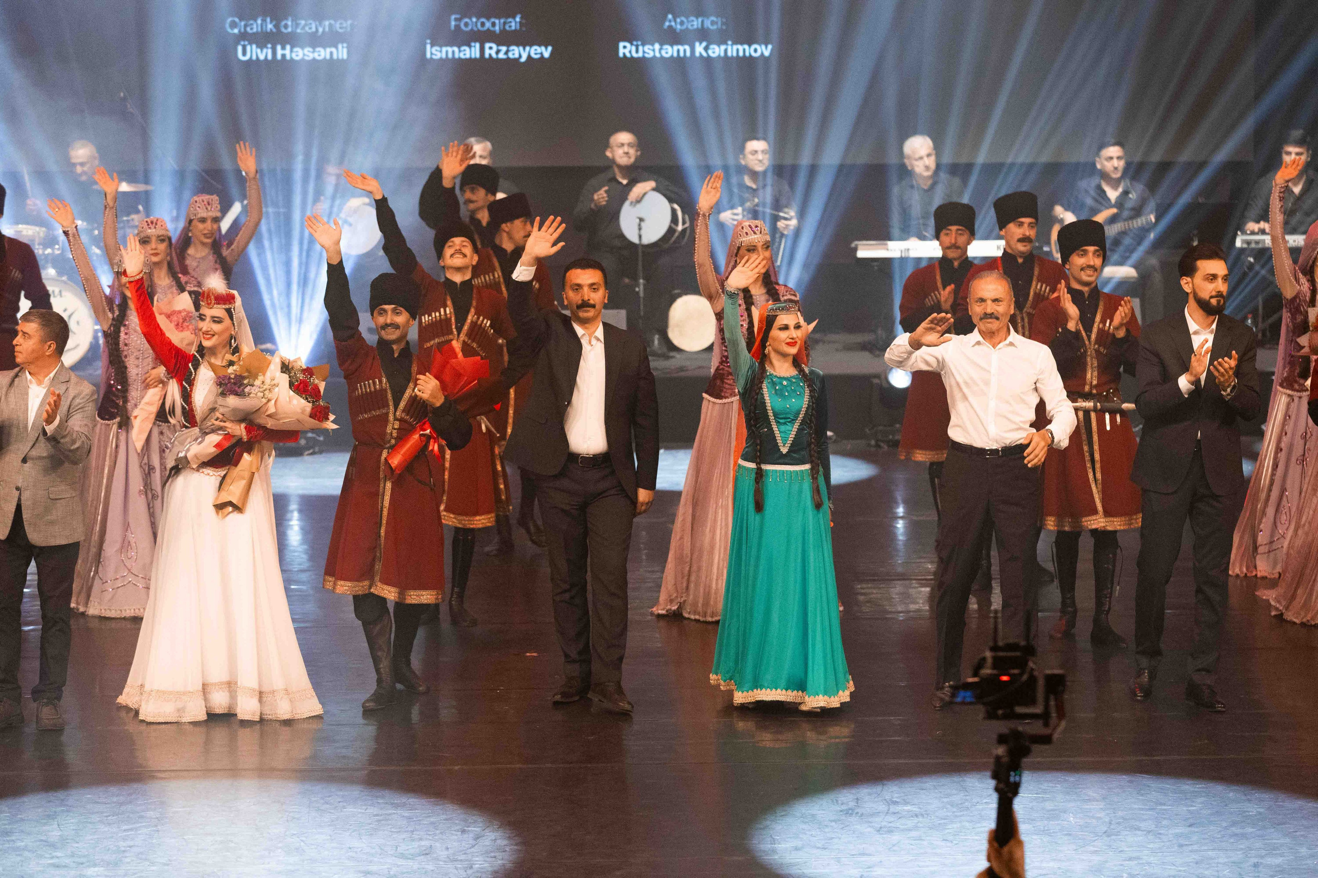 STATE DANCE ENSEMBLE. Wedding&Event photographer Ismail Rzayev in Baku