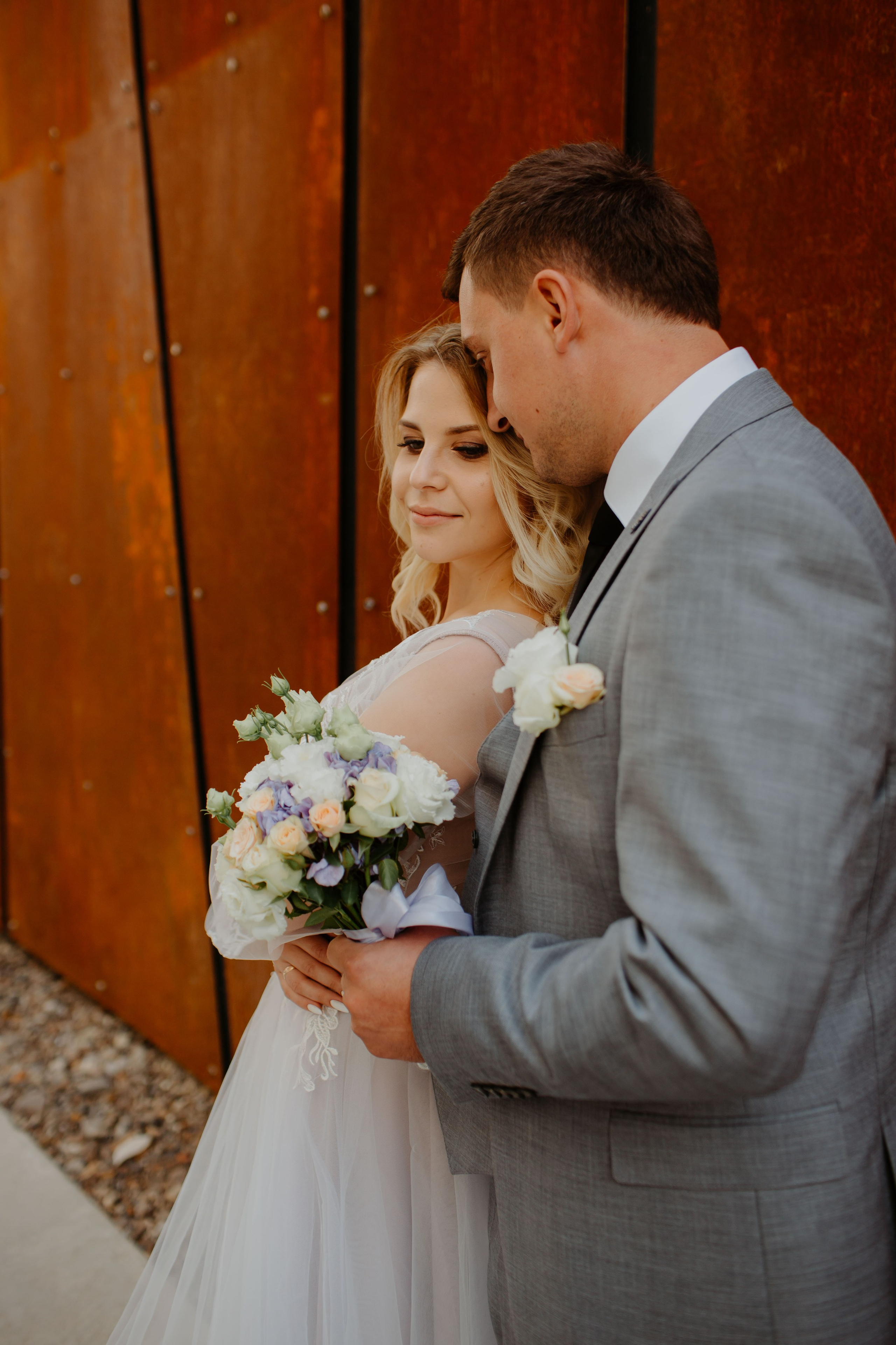 V & C. Crudueugen.com