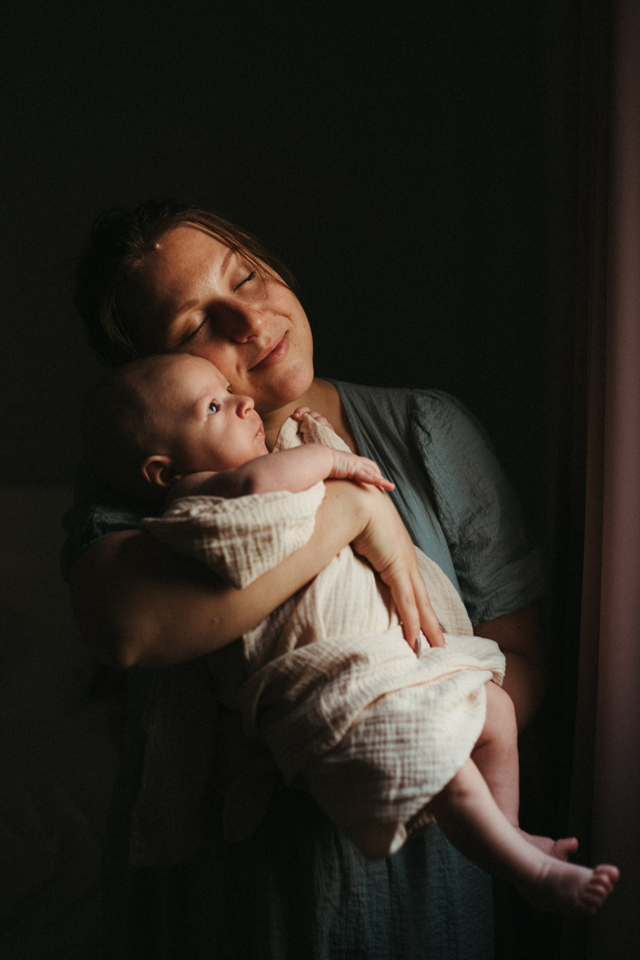 Newborn. Family photographer in Saudi Arabia