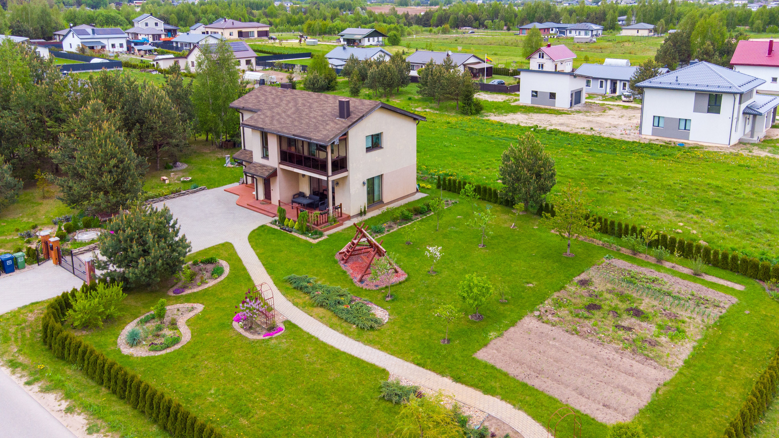 Mickūnai, Pamiškės g. Elina Sapiega fotografė Vilniuje