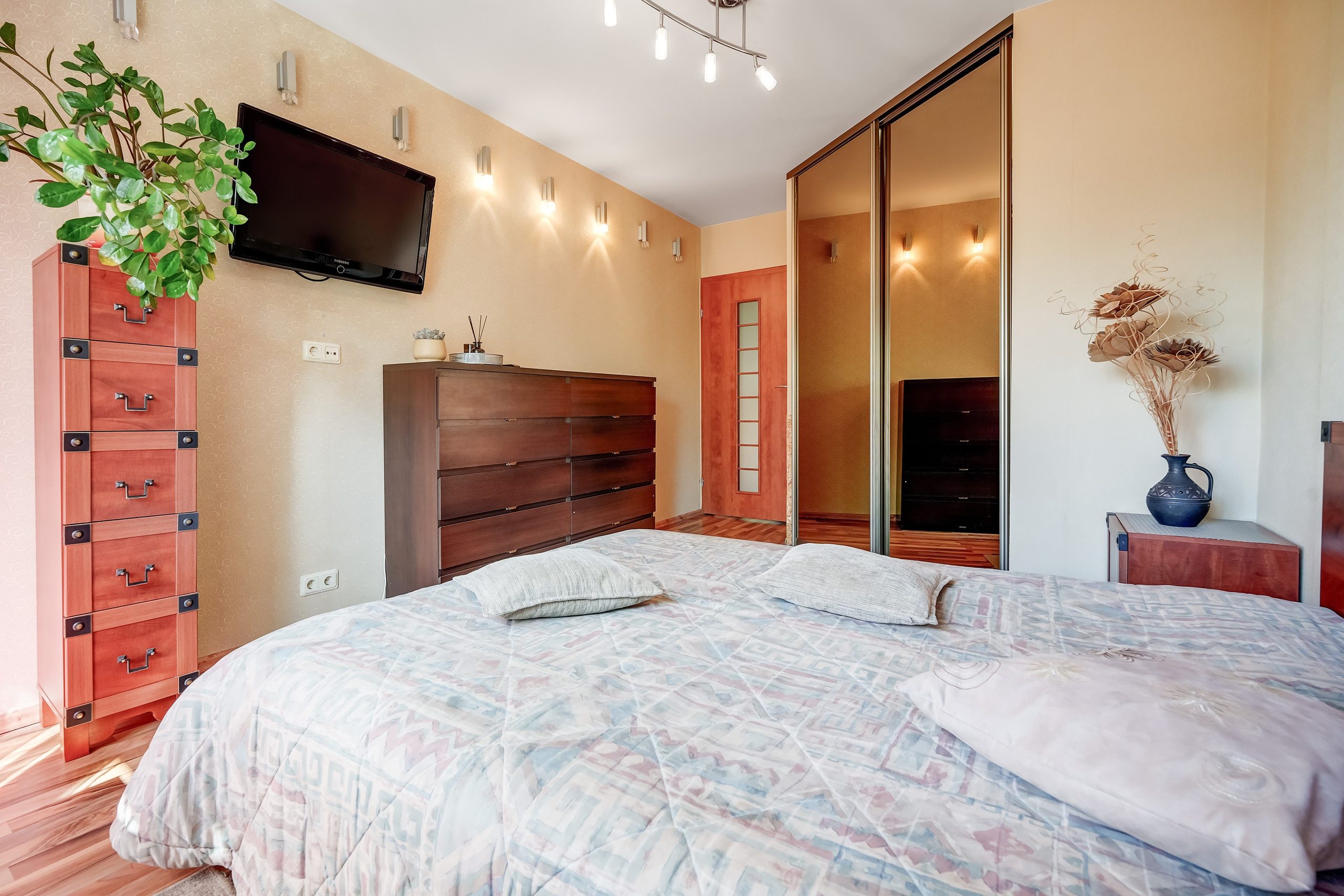 Viršuliškių g. 29. Elina Sapiega fotografė Vilniuje