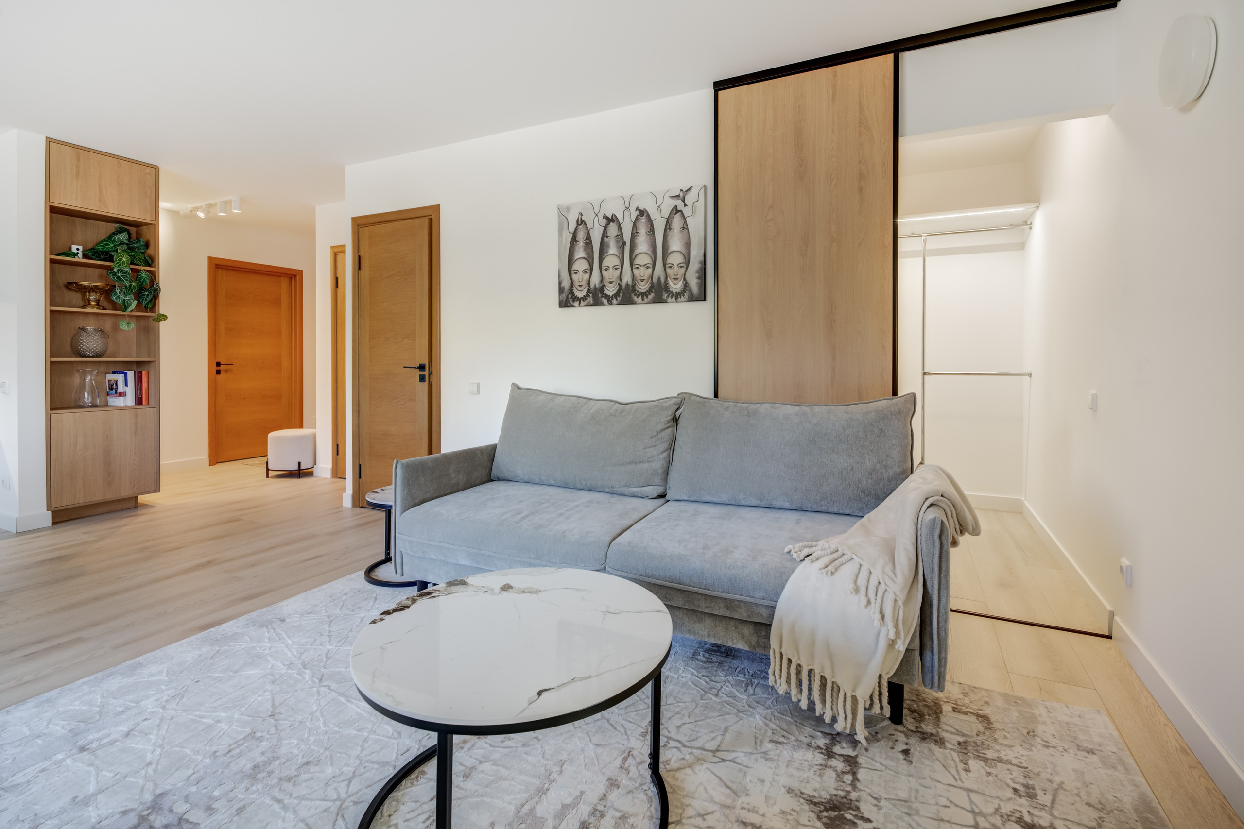 Birželio 23-sios g. 15. Elina Sapiega fotografė Vilniuje