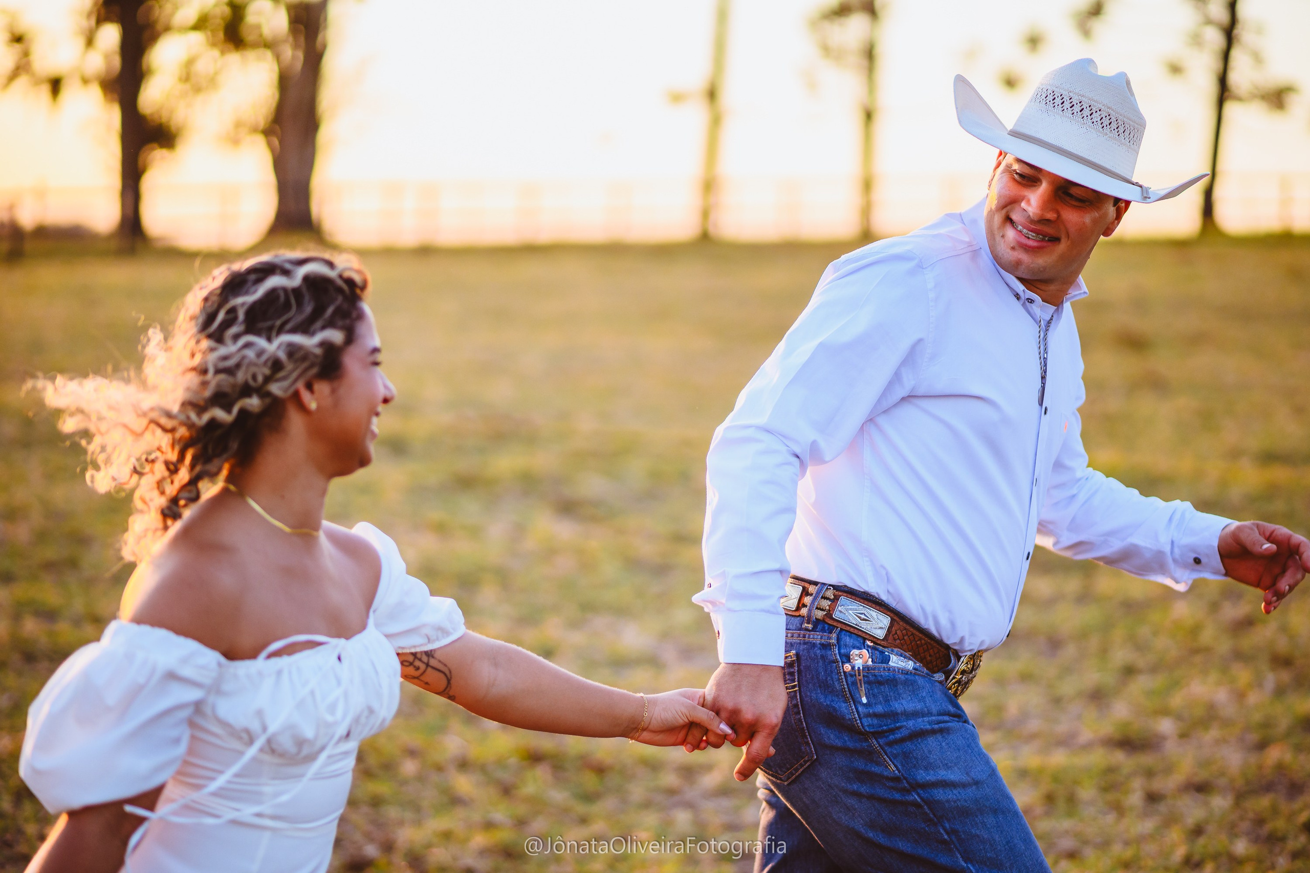 Pre Wedding Luérica e Vinicius. Fotografia de casamentos e ensaios em avaré Jônata Oliveira