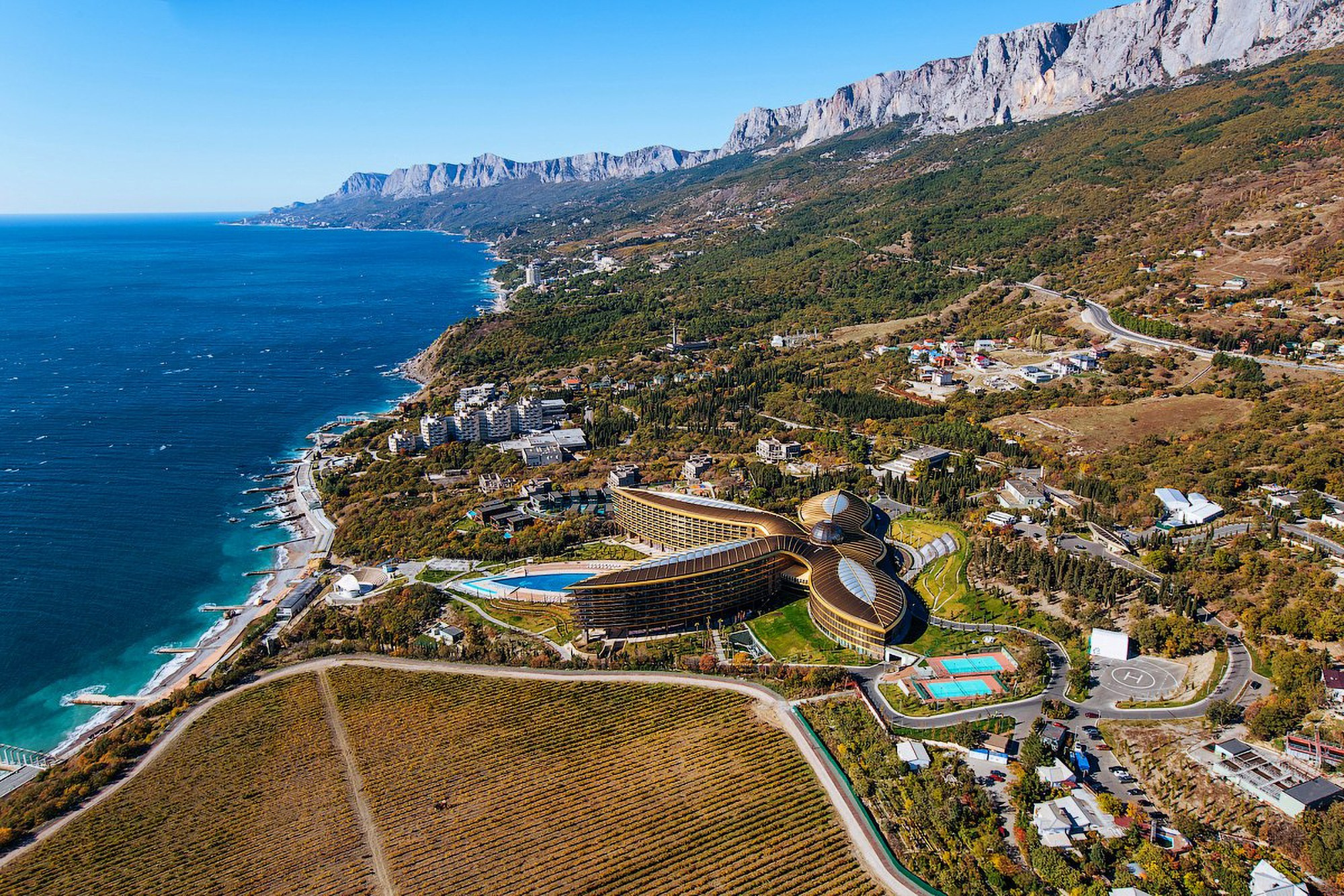 Real estate photos. Photographer Emil Nalbantov Professional photographer & retoucher