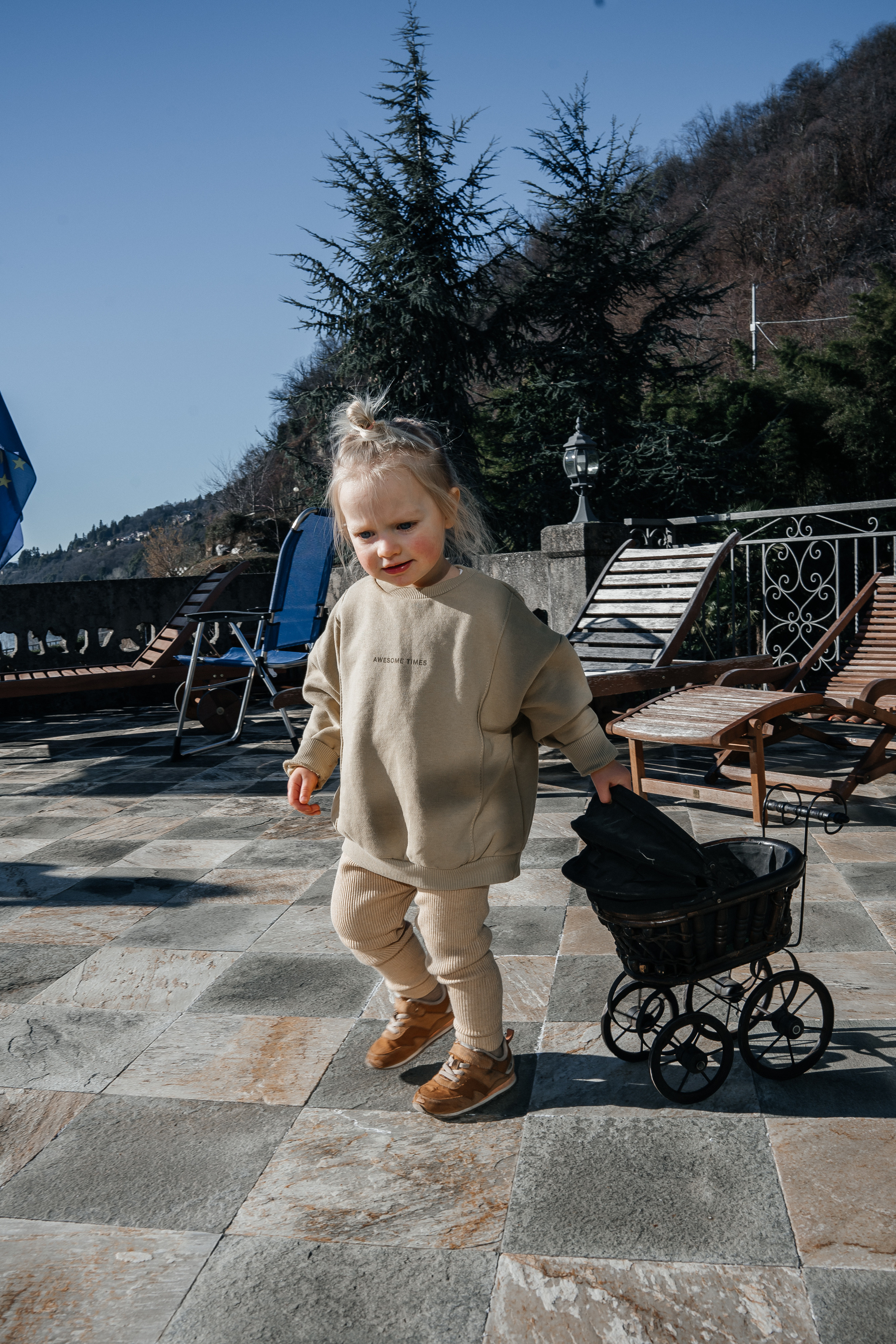 Glafira and Tanya. PHOTOGRAPHER IN ITALY