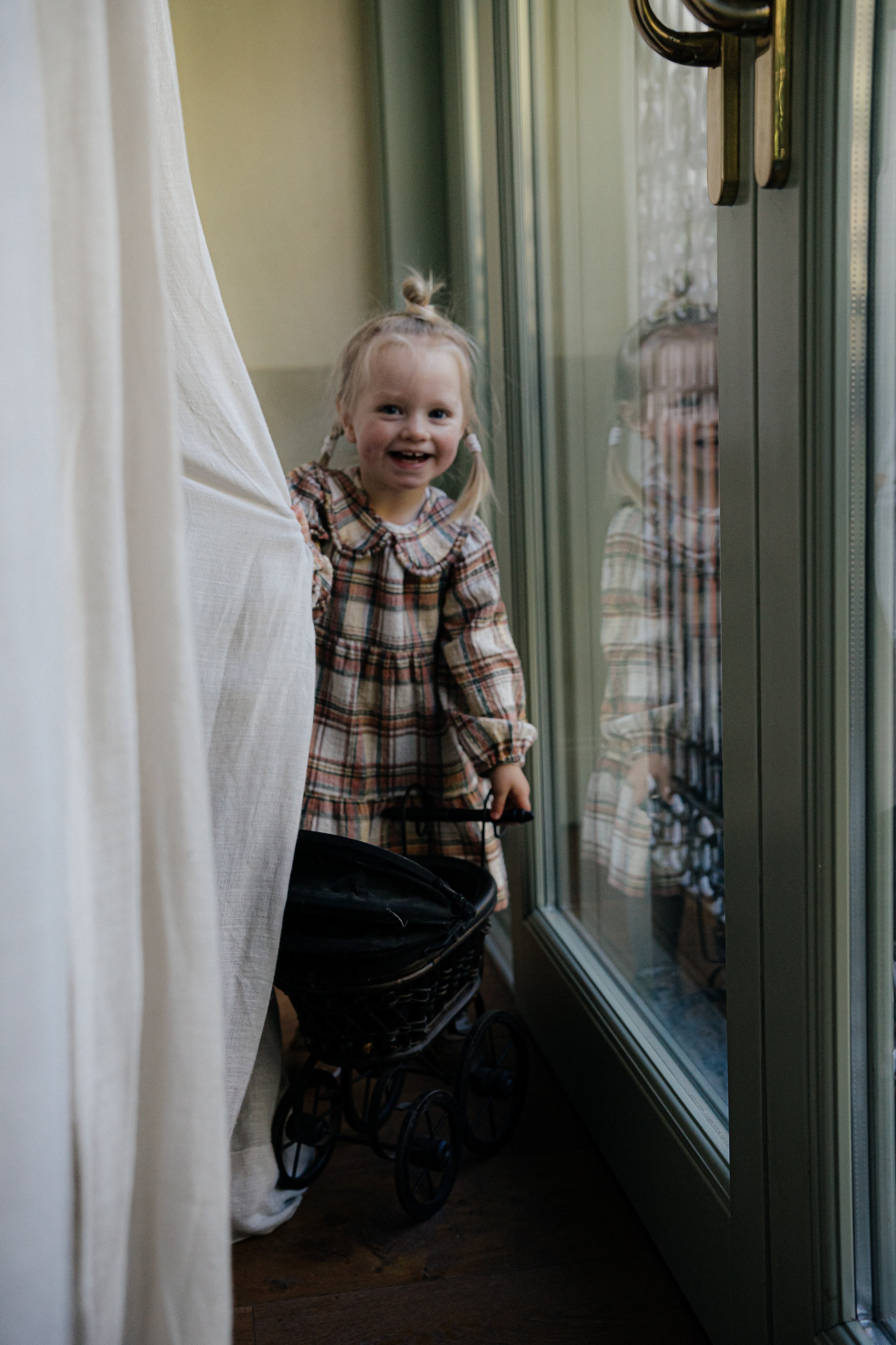 Glafira and Tanya. PHOTOGRAPHER IN ITALY