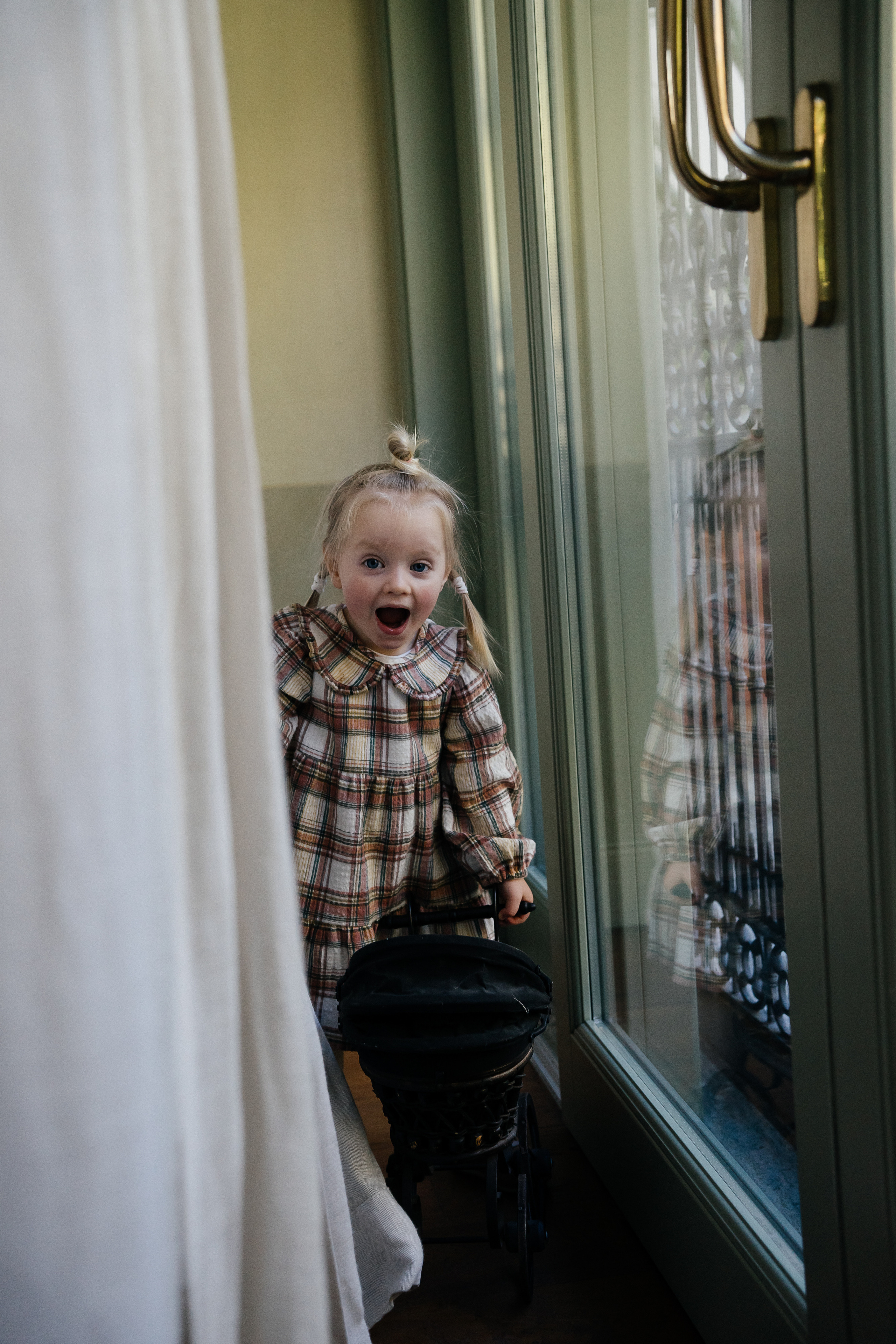 Glafira and Tanya. PHOTOGRAPHER IN ITALY