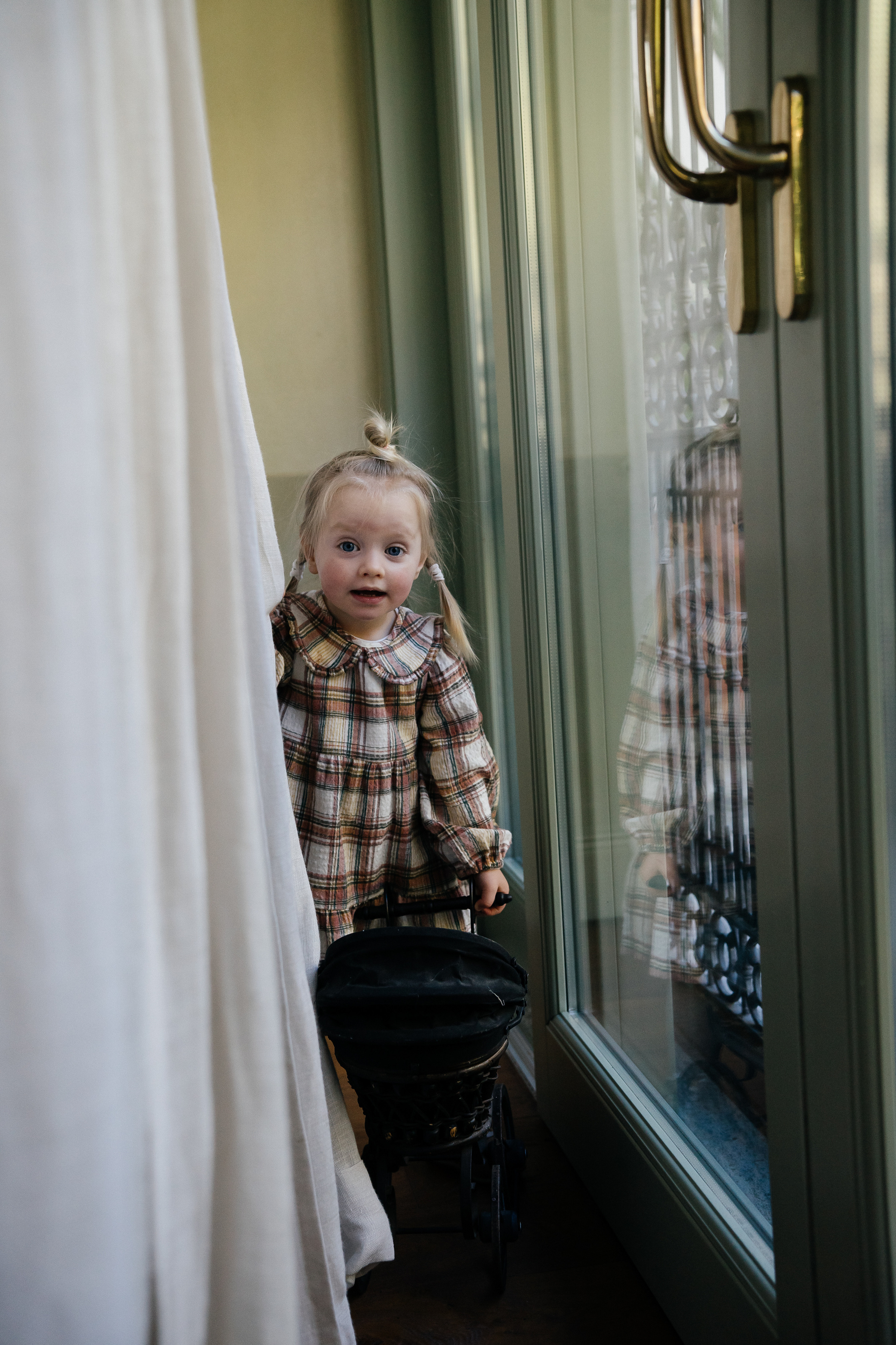 Glafira and Tanya. PHOTOGRAPHER IN ITALY