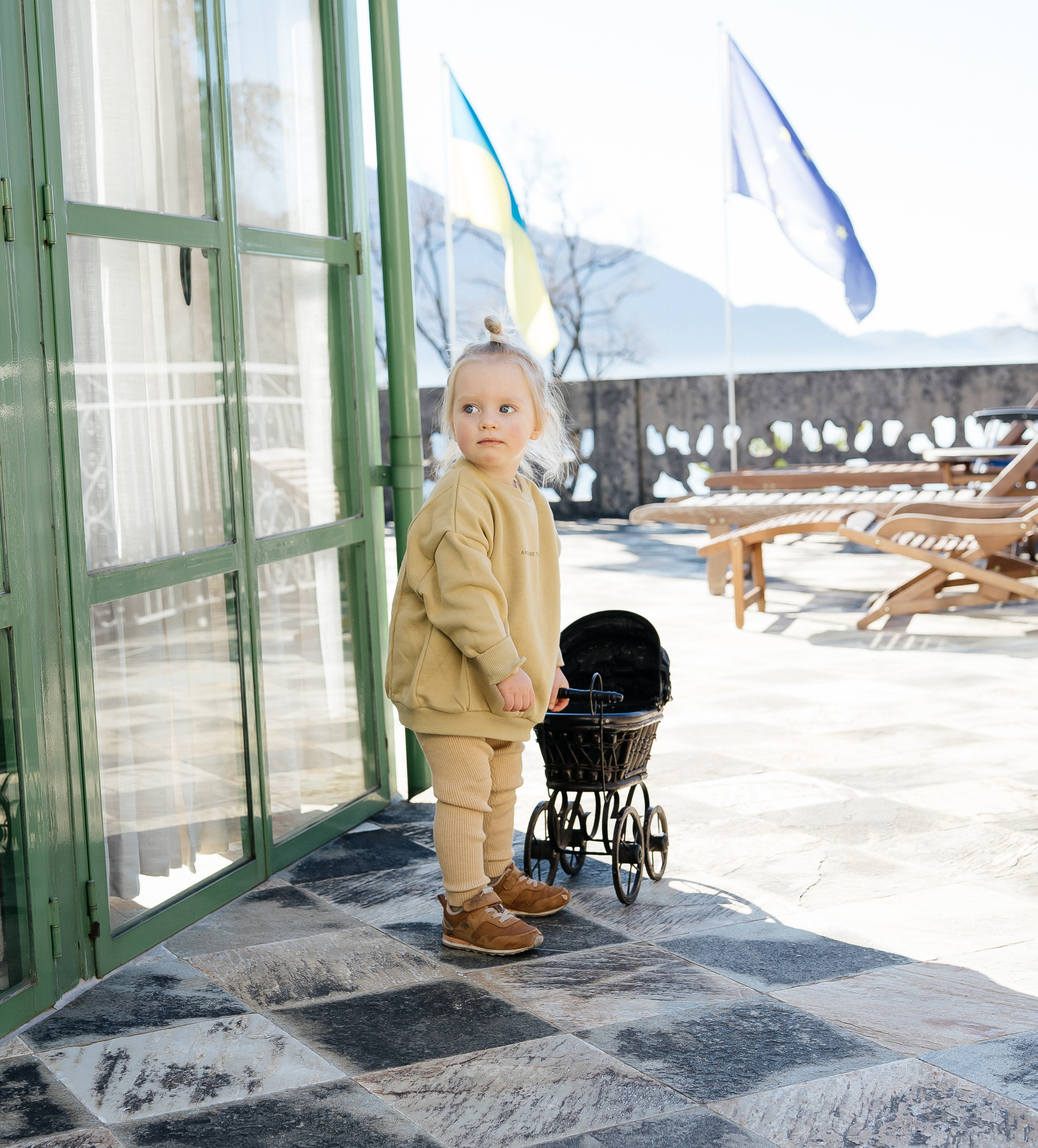 Glafira and Tanya. PHOTOGRAPHER IN ITALY