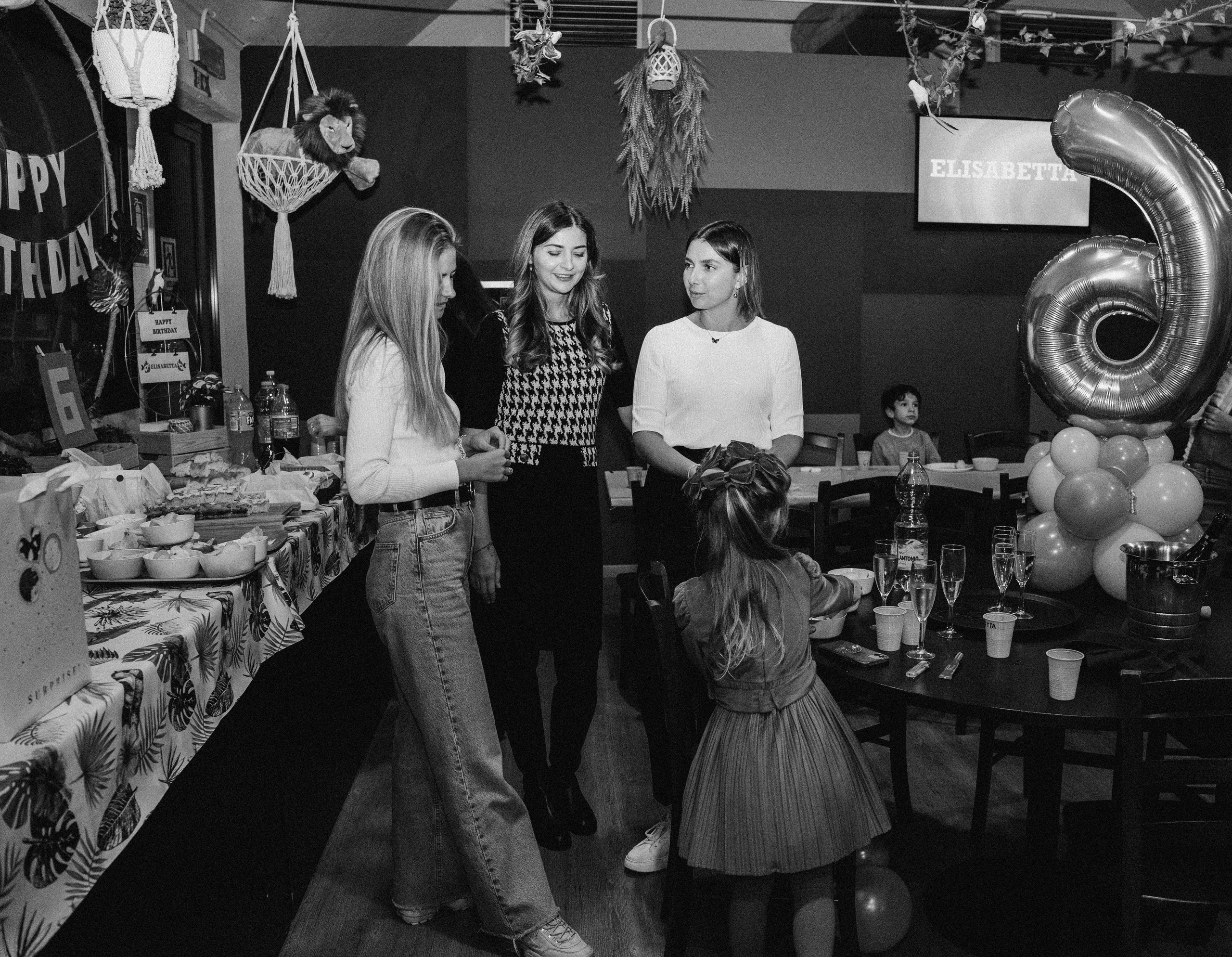 HAPPY BIRTHDAY ELIZABETA. PHOTOGRAPHER IN ITALY