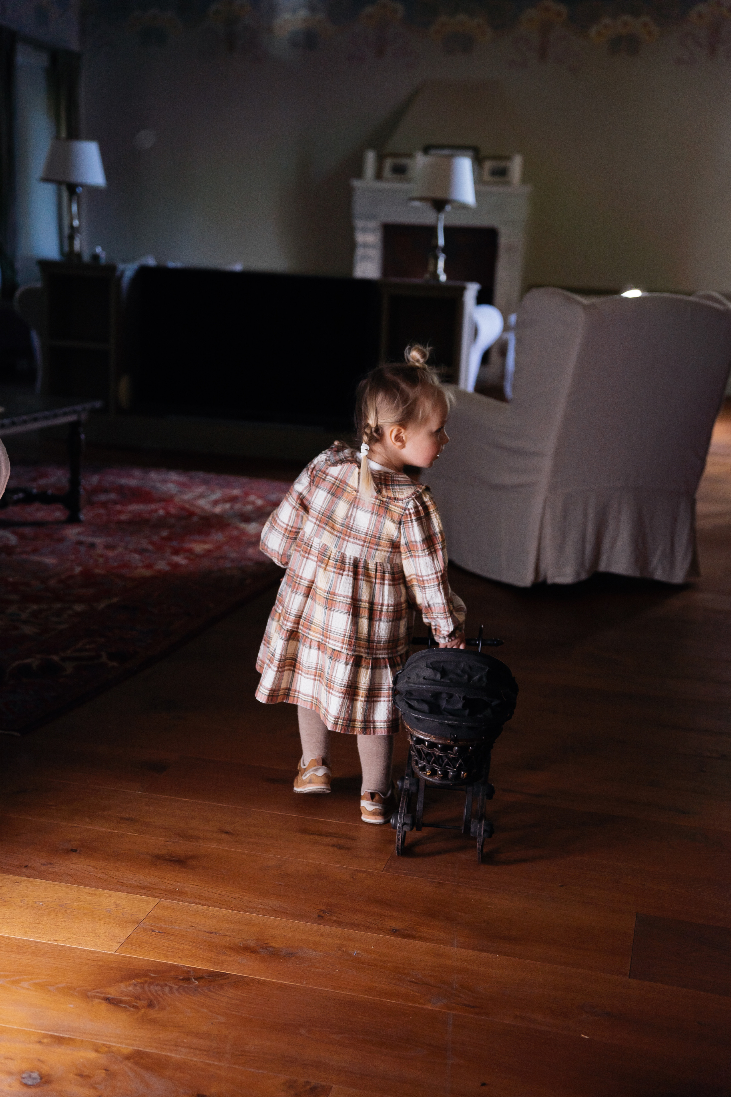 Glafira and Tanya. PHOTOGRAPHER IN ITALY