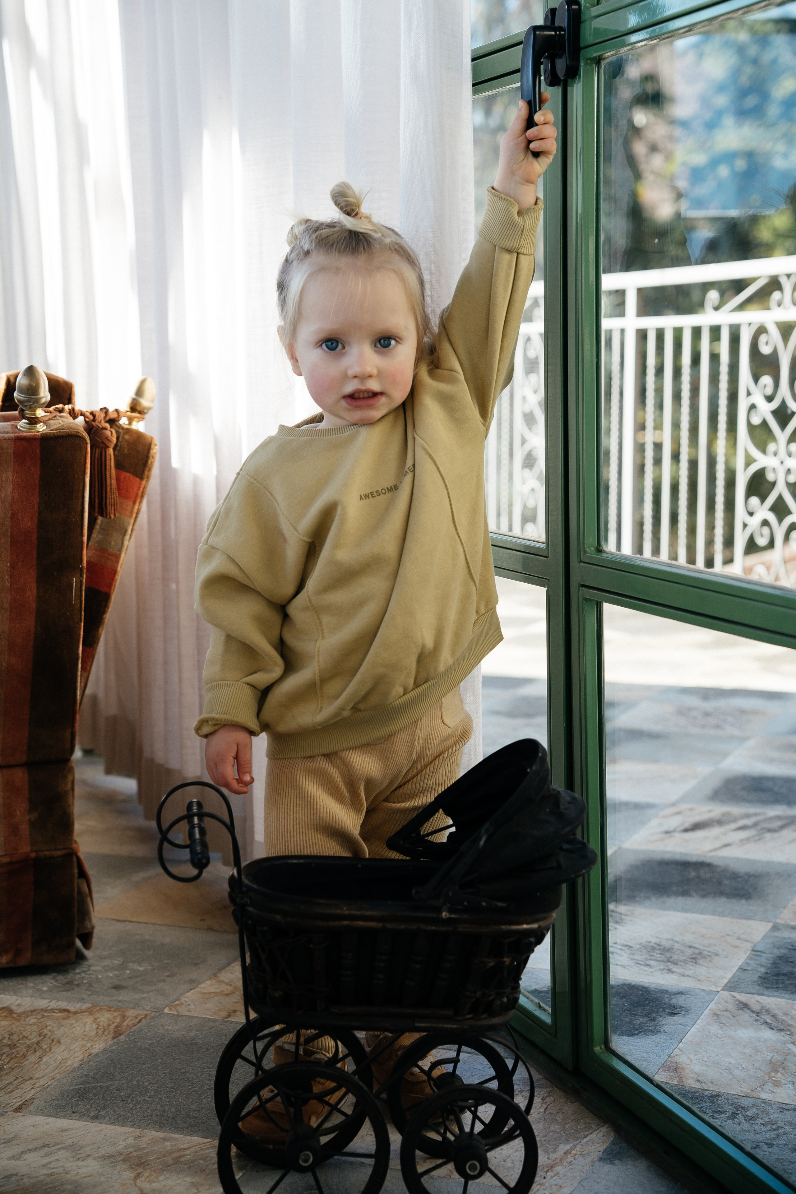 Glafira and Tanya. PHOTOGRAPHER IN ITALY
