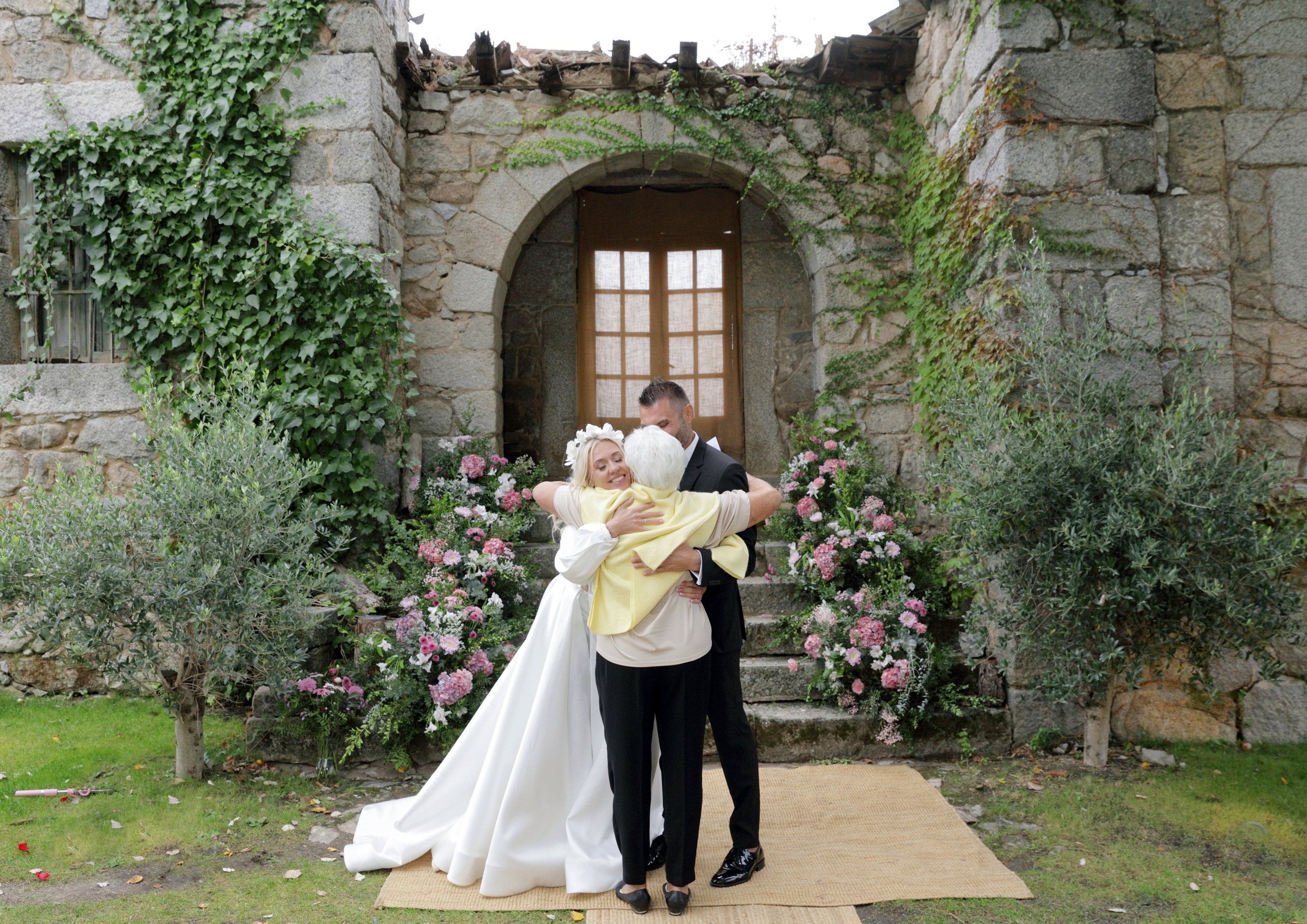 Madrid. Finca El Gasco. Luxury wedding, portrait, family photographer over Europe