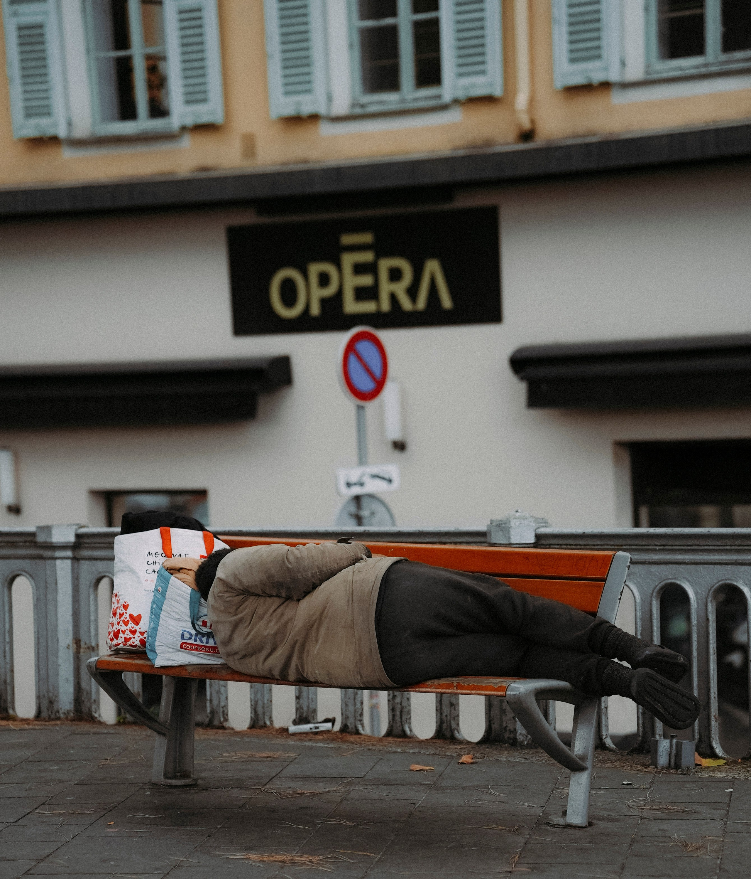 ЕВРОТУР. Стрит-фотография, полная абсурда, идиотизма и красоты