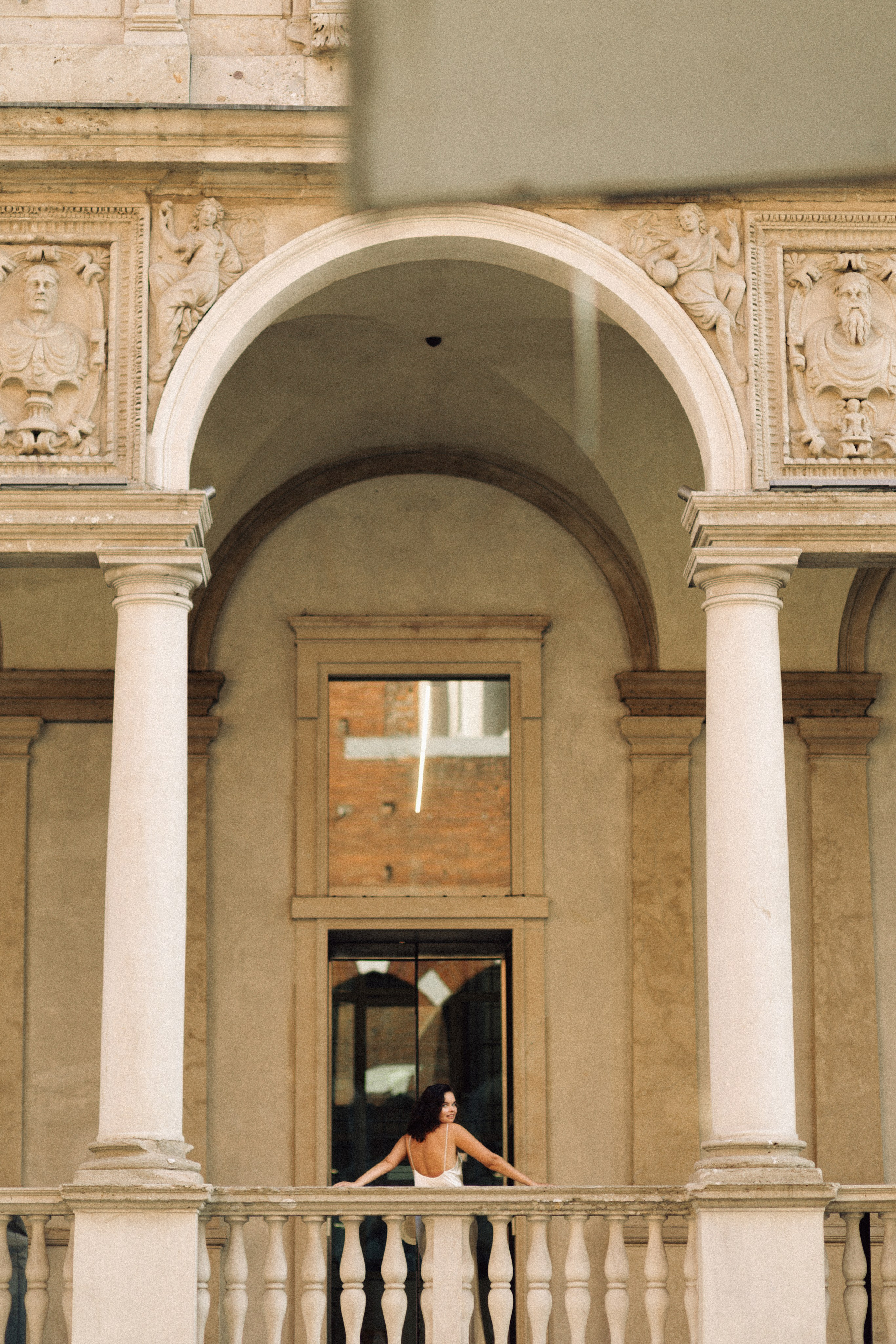 Cinematic Love Story in Milan, Italy | Alena & Bulat. Liza Bizzaro — Italy Wedding, Love Story & Portrait Photographer in Milan, Turin, Piedmont and Across Italy