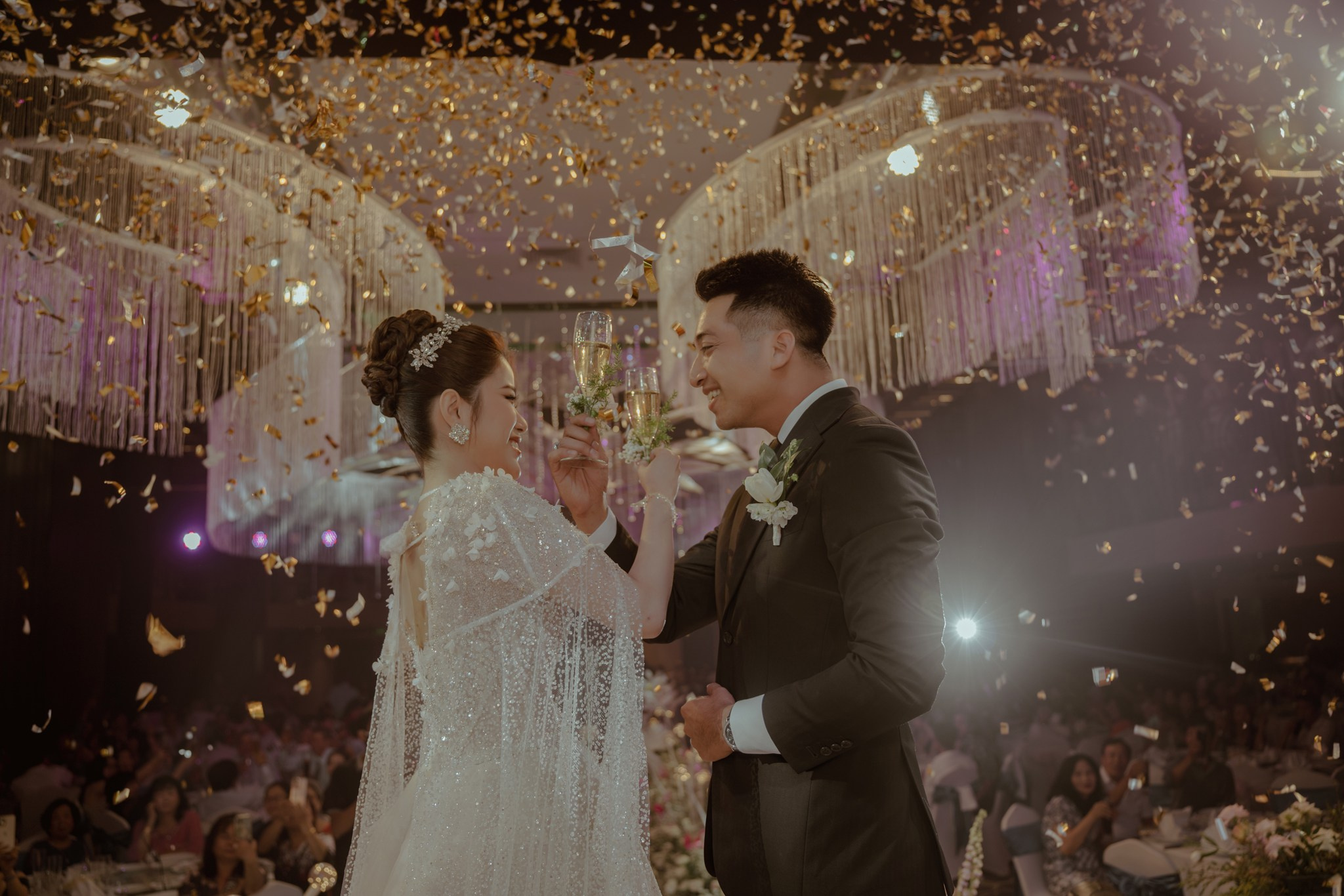 Contact. WEDDING PHOTOGRAPHER IN VIETNAM