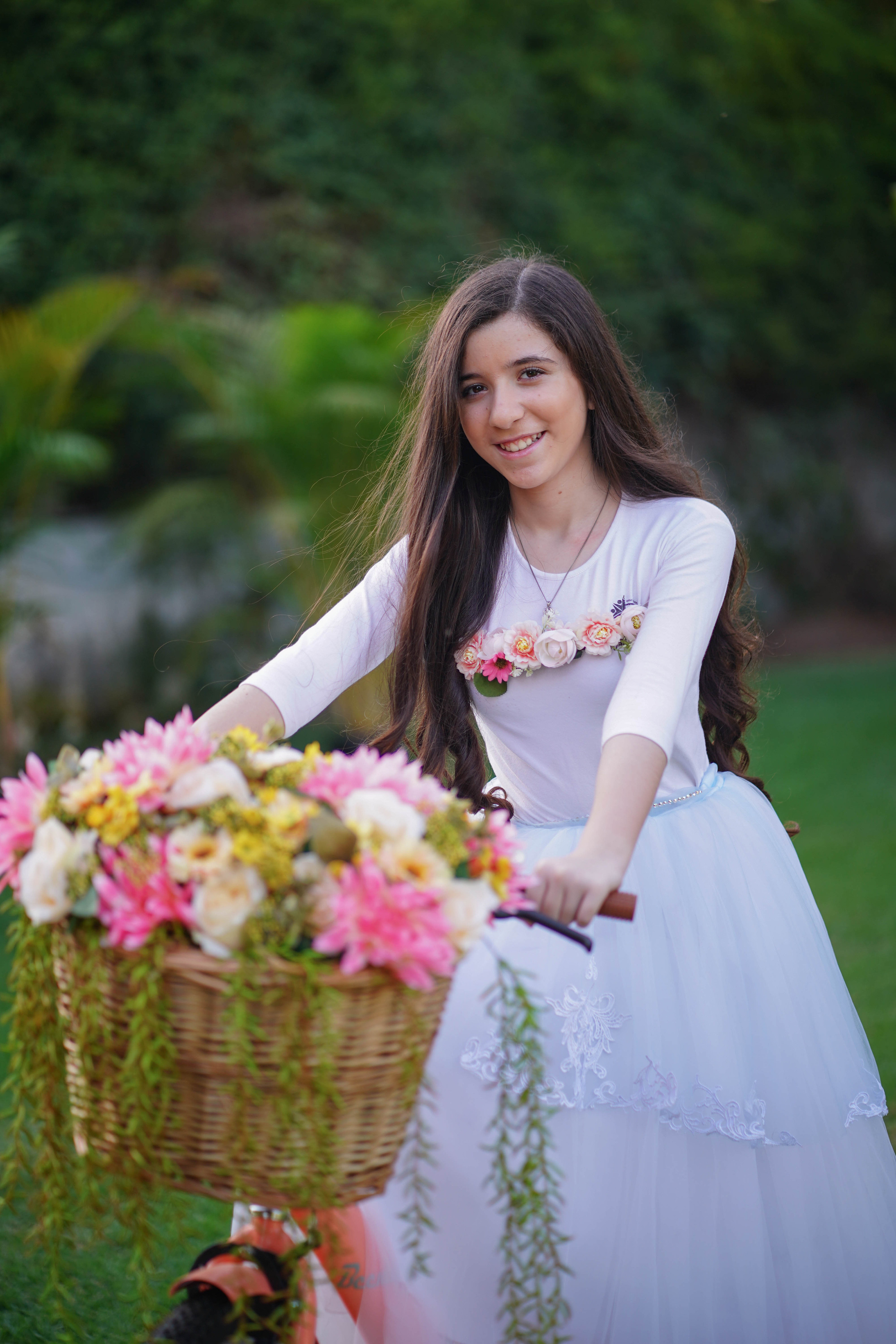 בת מצווה. אלכסנדרה — צלמת מקצועית של משפחה, ילדים, אופנה וסרטוני תדמית