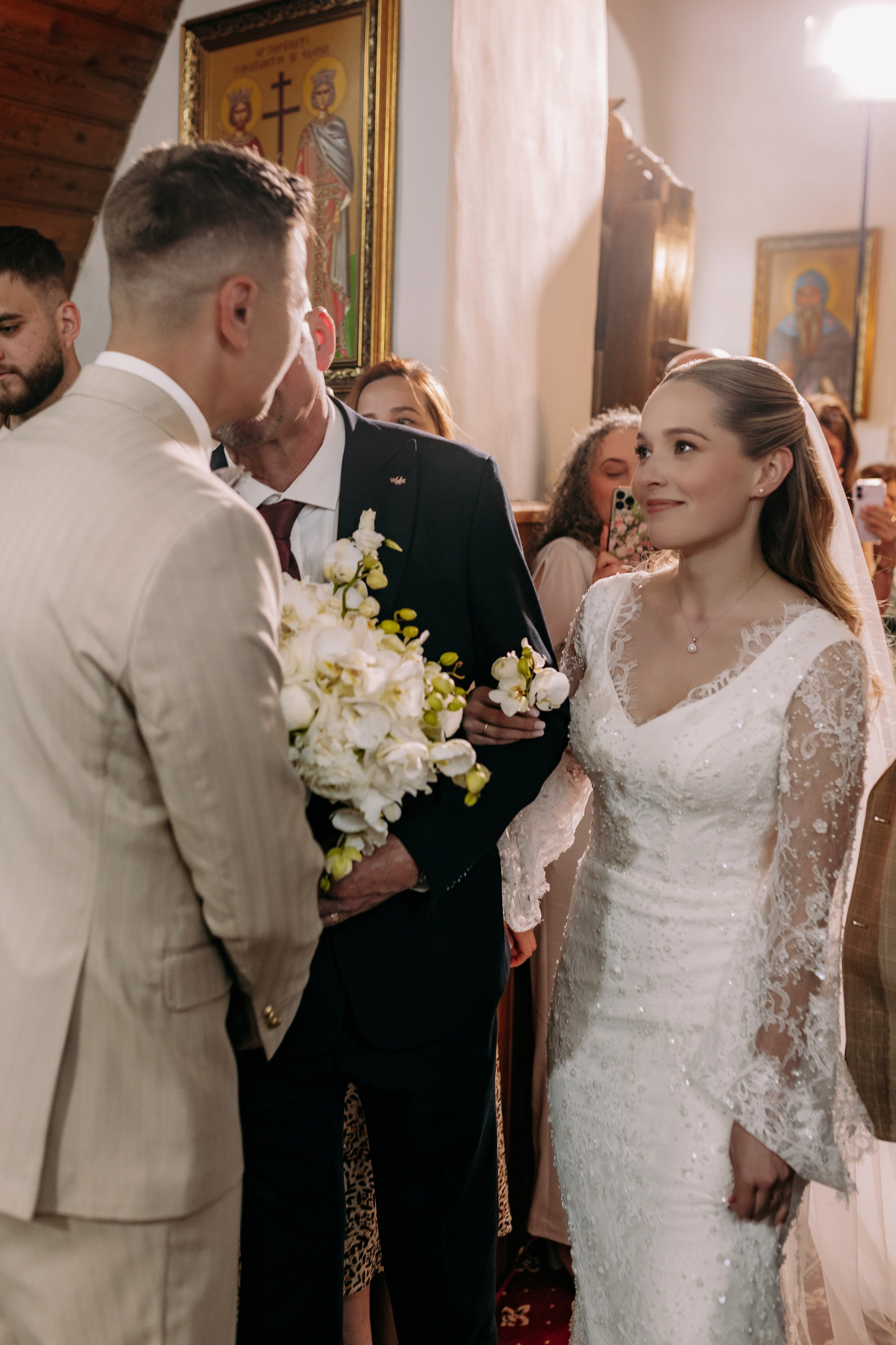 Nuntă Cristina & Alex. Photographer Miruna Buculei