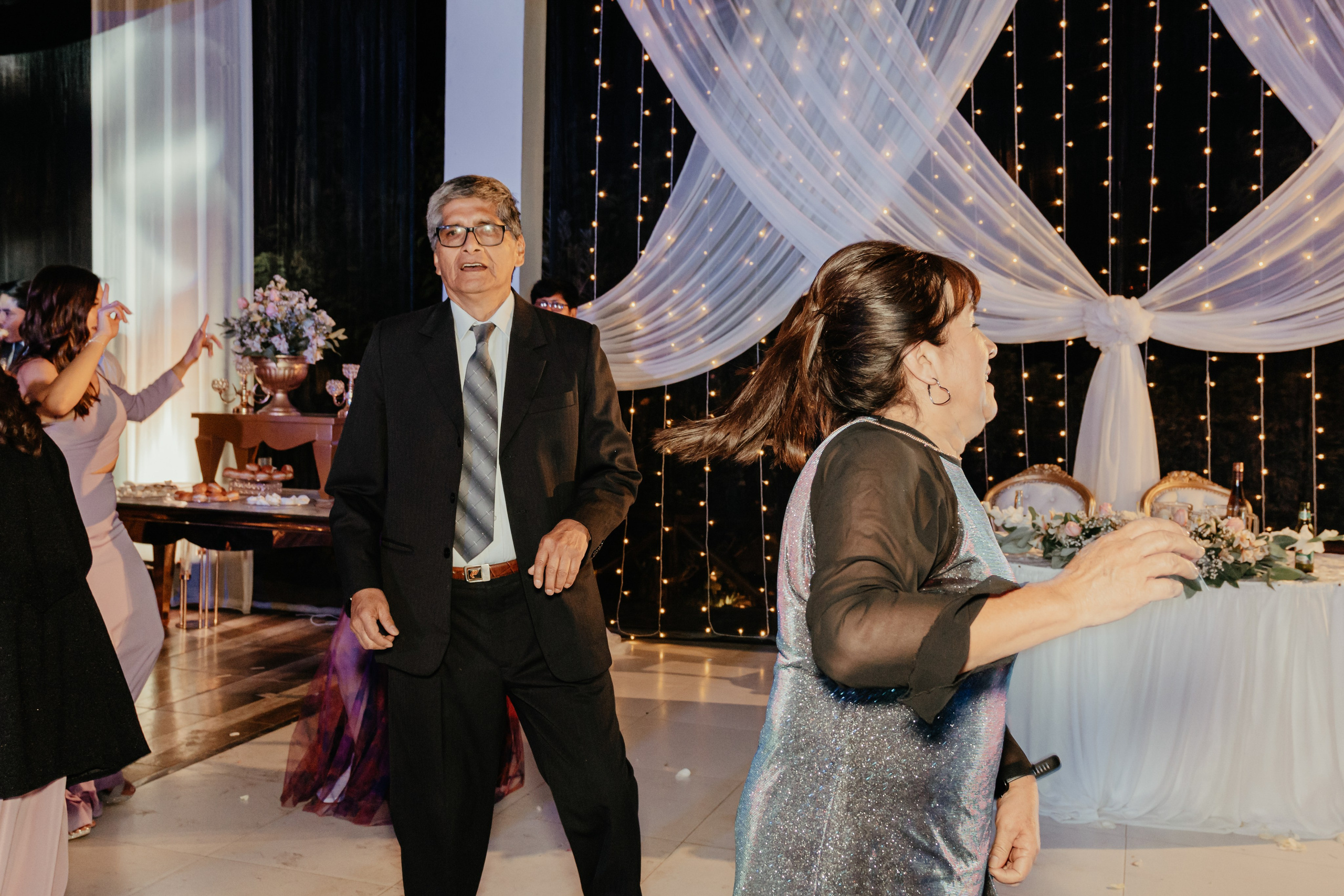VANIA + LUIS BODA CIVIL. Studio KVTA | Fotografía y Video de Bodas en Arequipa