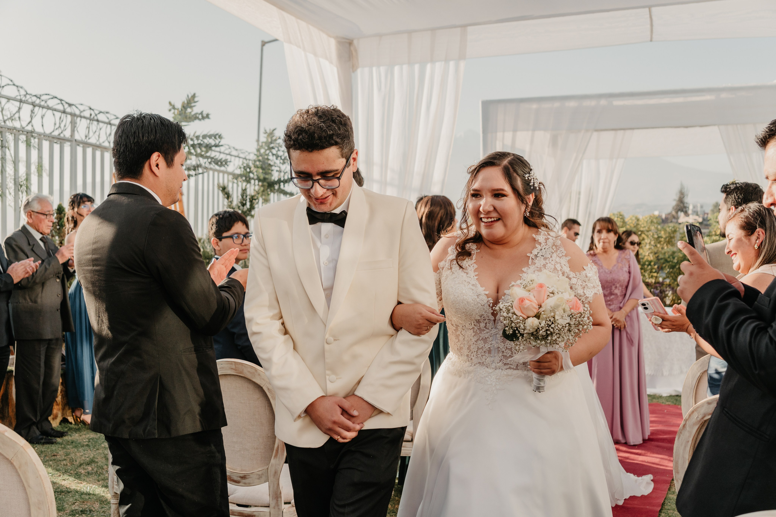 VANIA + LUIS BODA CIVIL. Studio KVTA | Fotografía y Video de Bodas en Arequipa