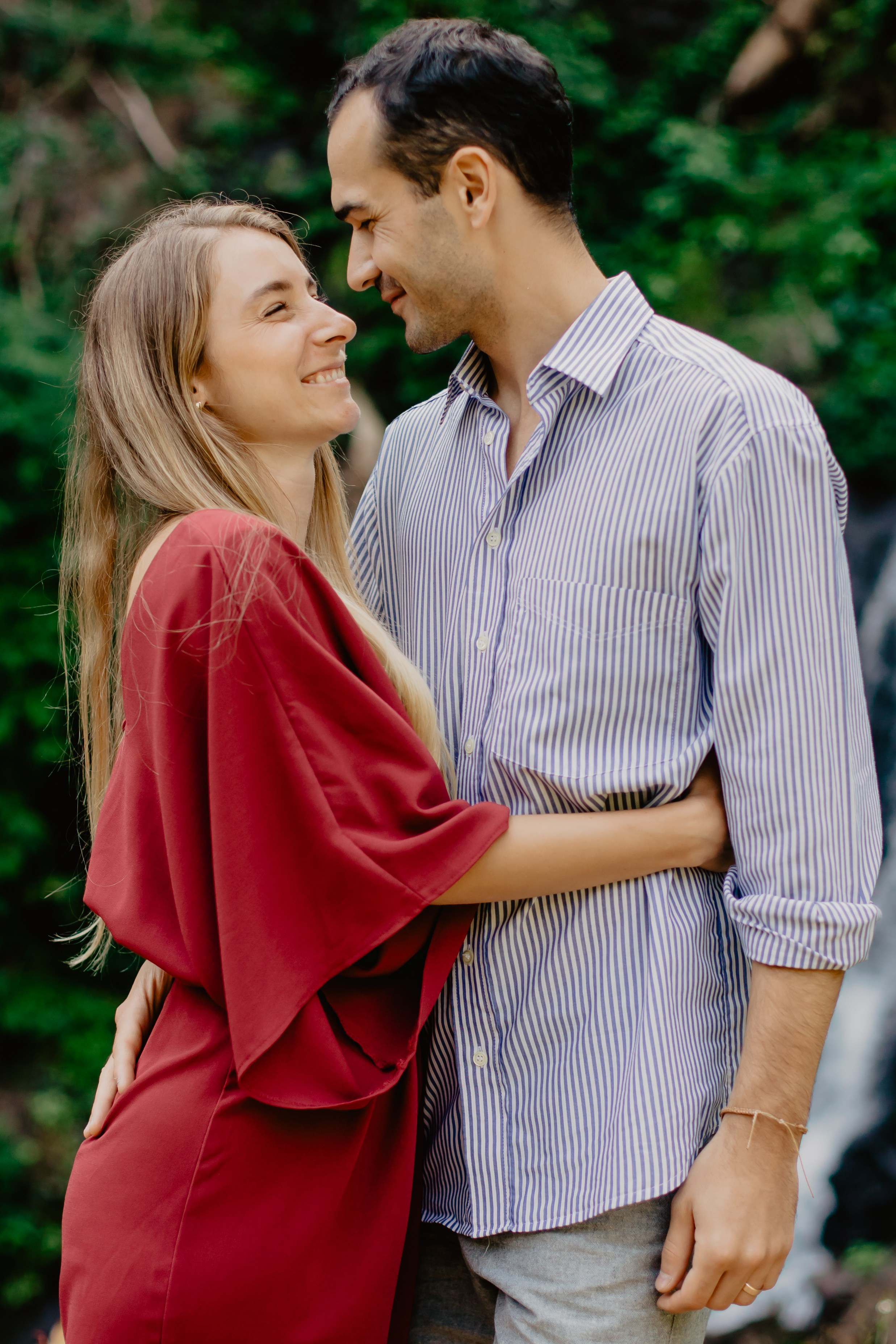 Honeymoon photo shoot in Bali. Female Photographer in Bali