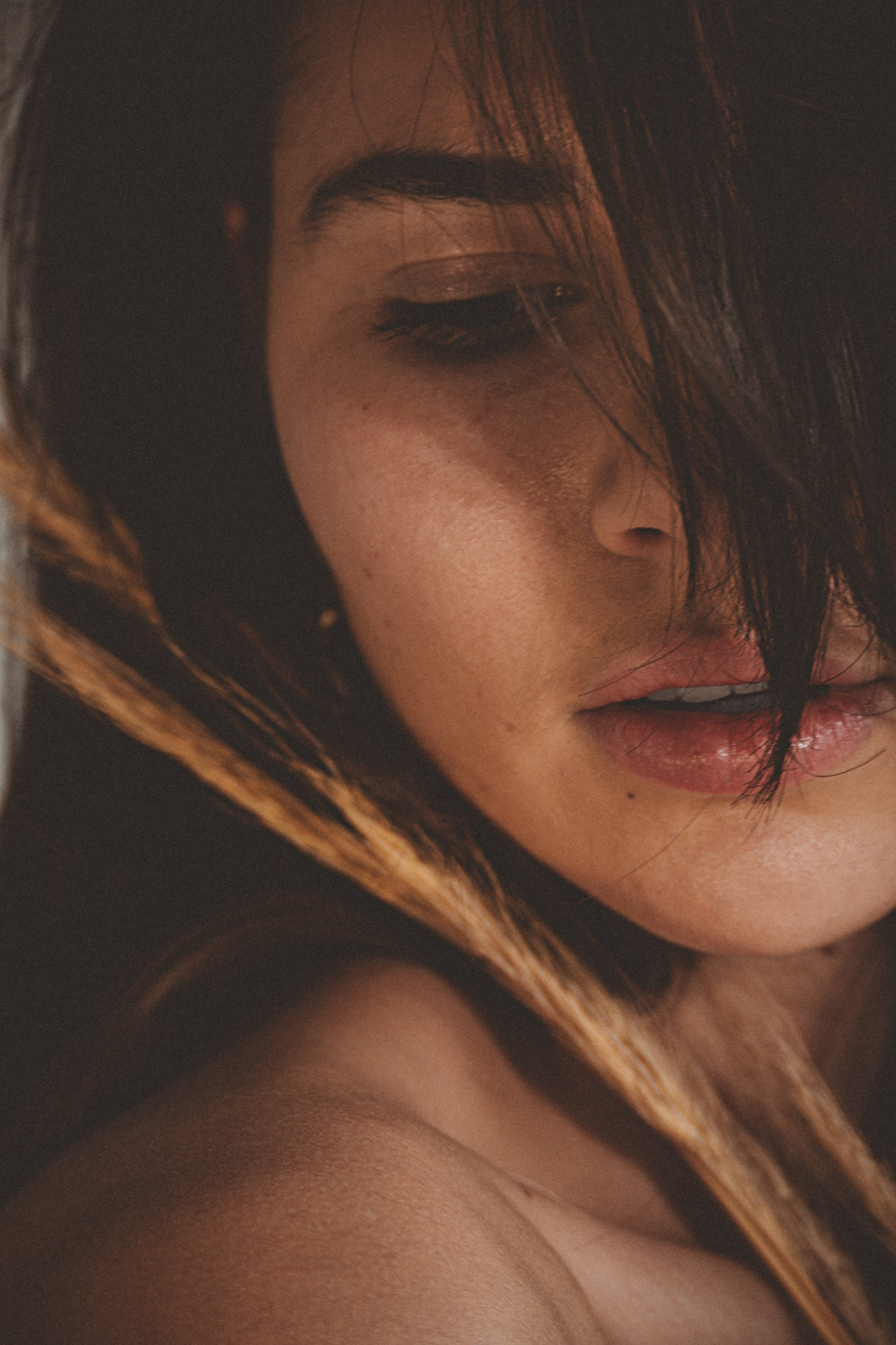 MOON. Fotograf Dmitrii Donets