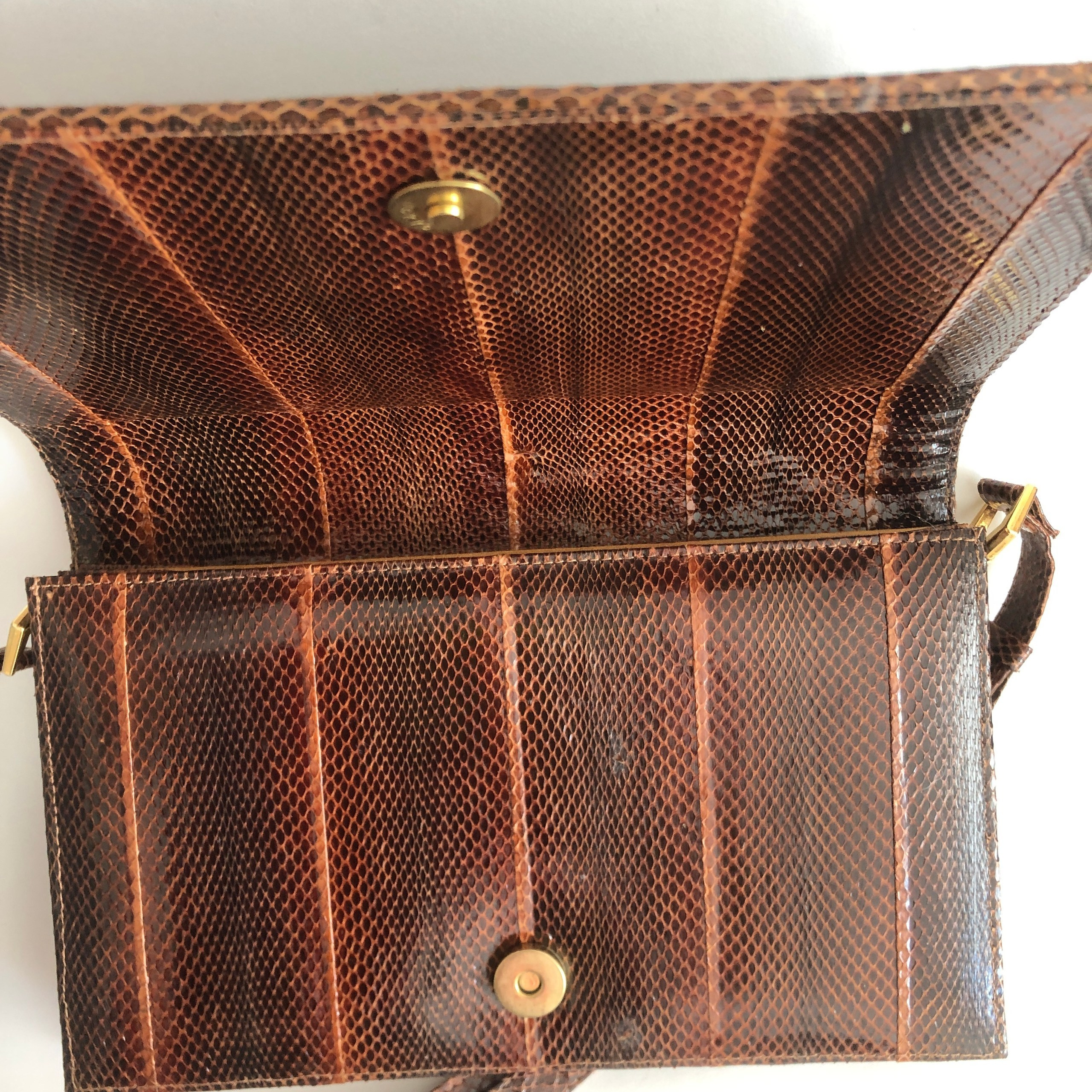 Bag2. Современнные и актикварные украшения в Барселоне, Москве и Санкт-Петербурге