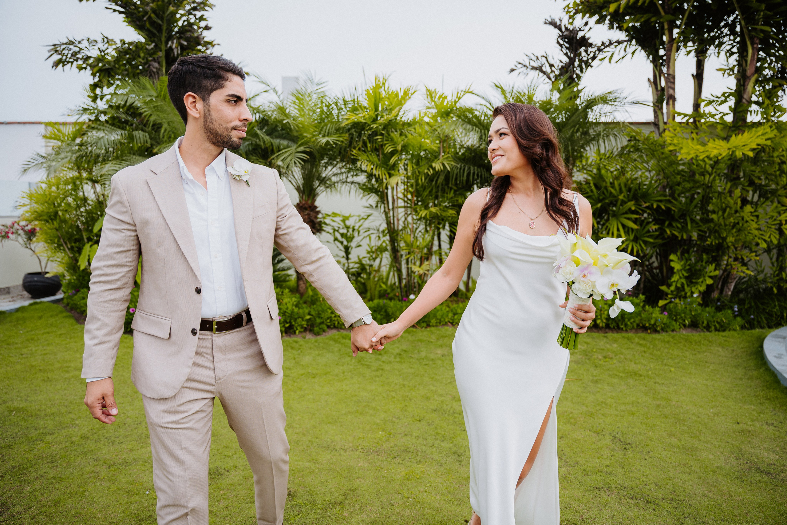 Boda civil. Fotógrafo de Bodas en Lima | Ronhy Altamirano. Fotografía narrativa y cinematográfica para bodas, quinceañeras y eventos exclusivos